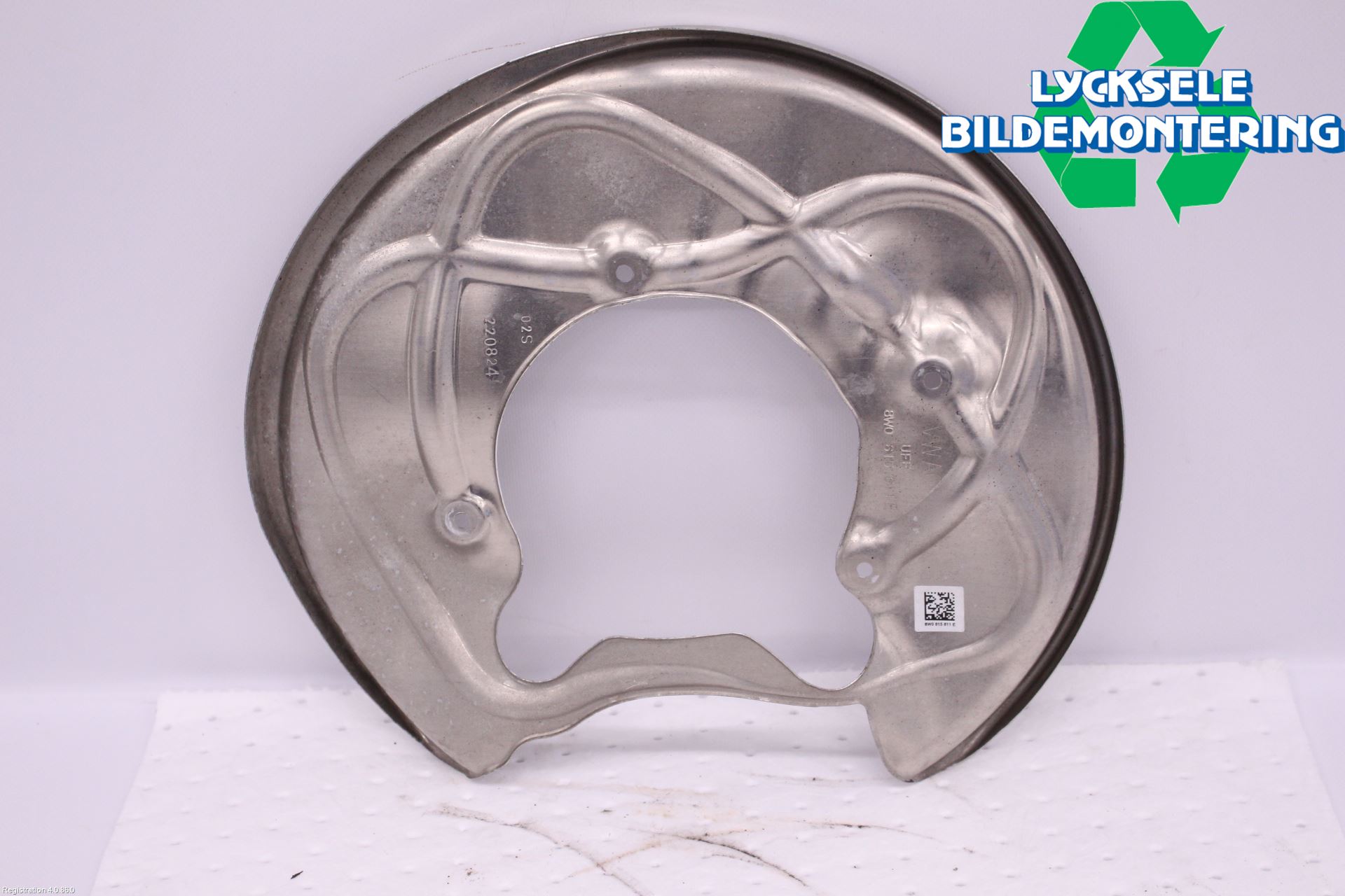 Audi A4/S4 B9 20- Bromssköld Bak