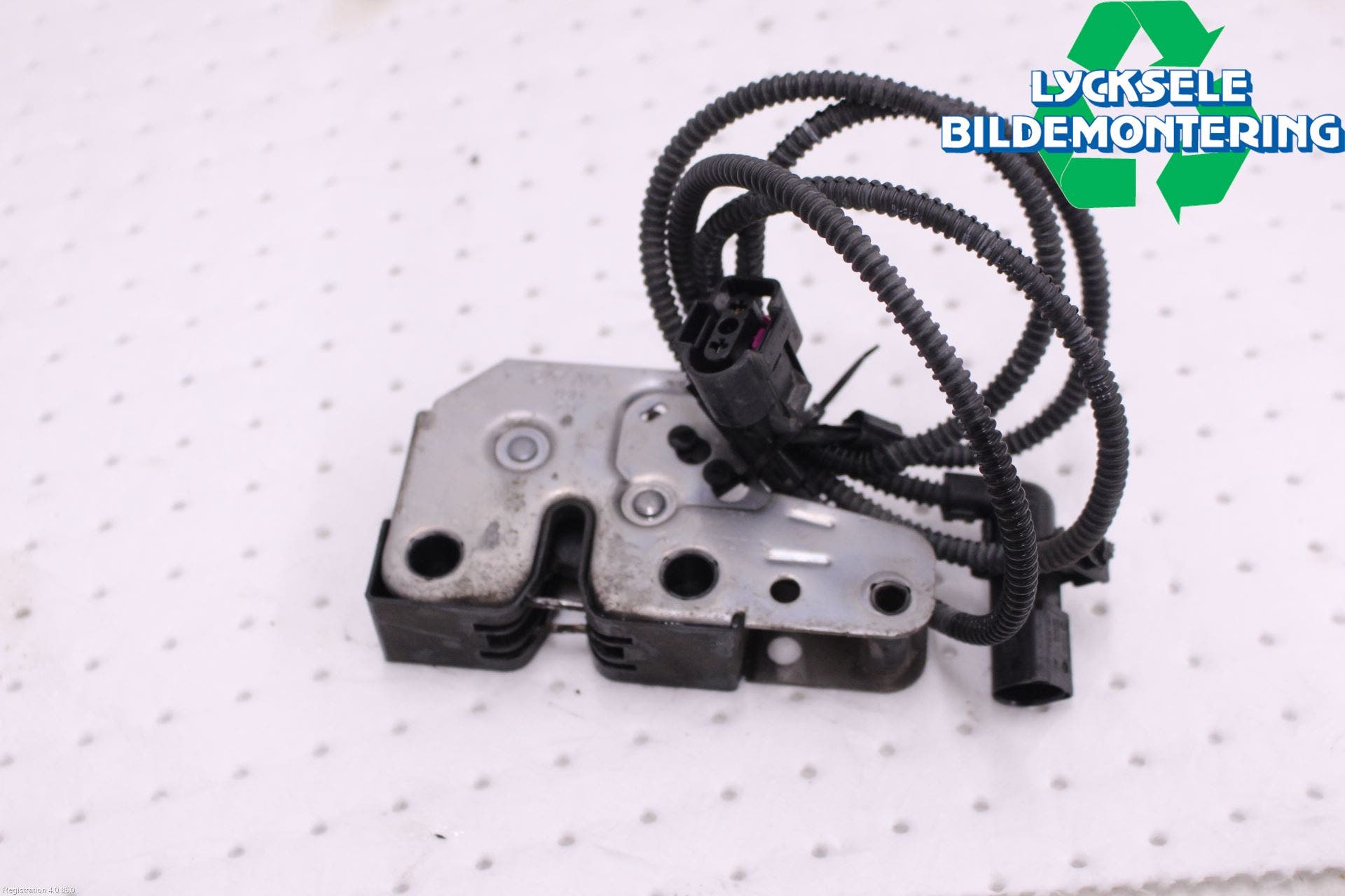 Volkswagen VW TRANSP/CARAVELLE (T5) 04-15 Huvlås