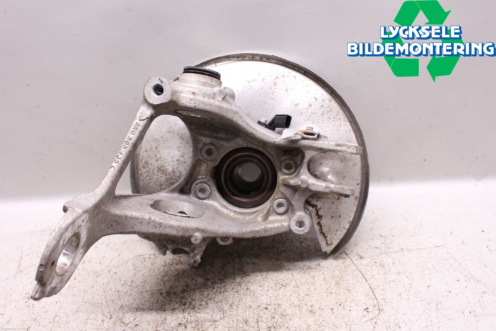 Audi A6 ALLROAD 12-18 Hjullagerhus Bak Vä