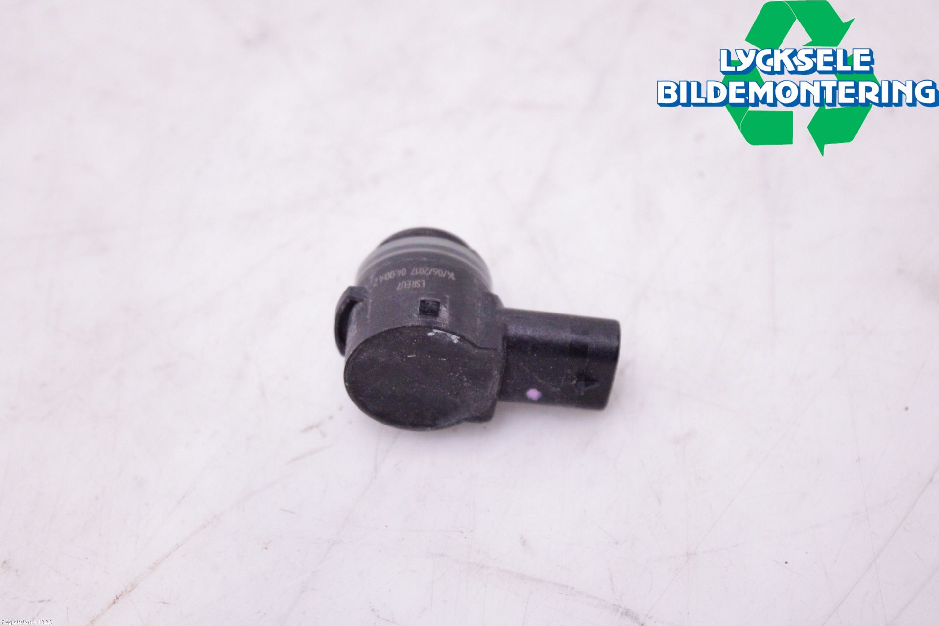 Volkswagen VW PASSAT 15-19 Parkeringshjälp Frontsensor