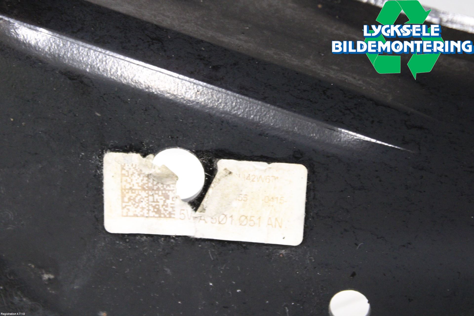 Volkswagen VW GOLF / E-GOLF VIII 20- Bärarm Bak Vänster