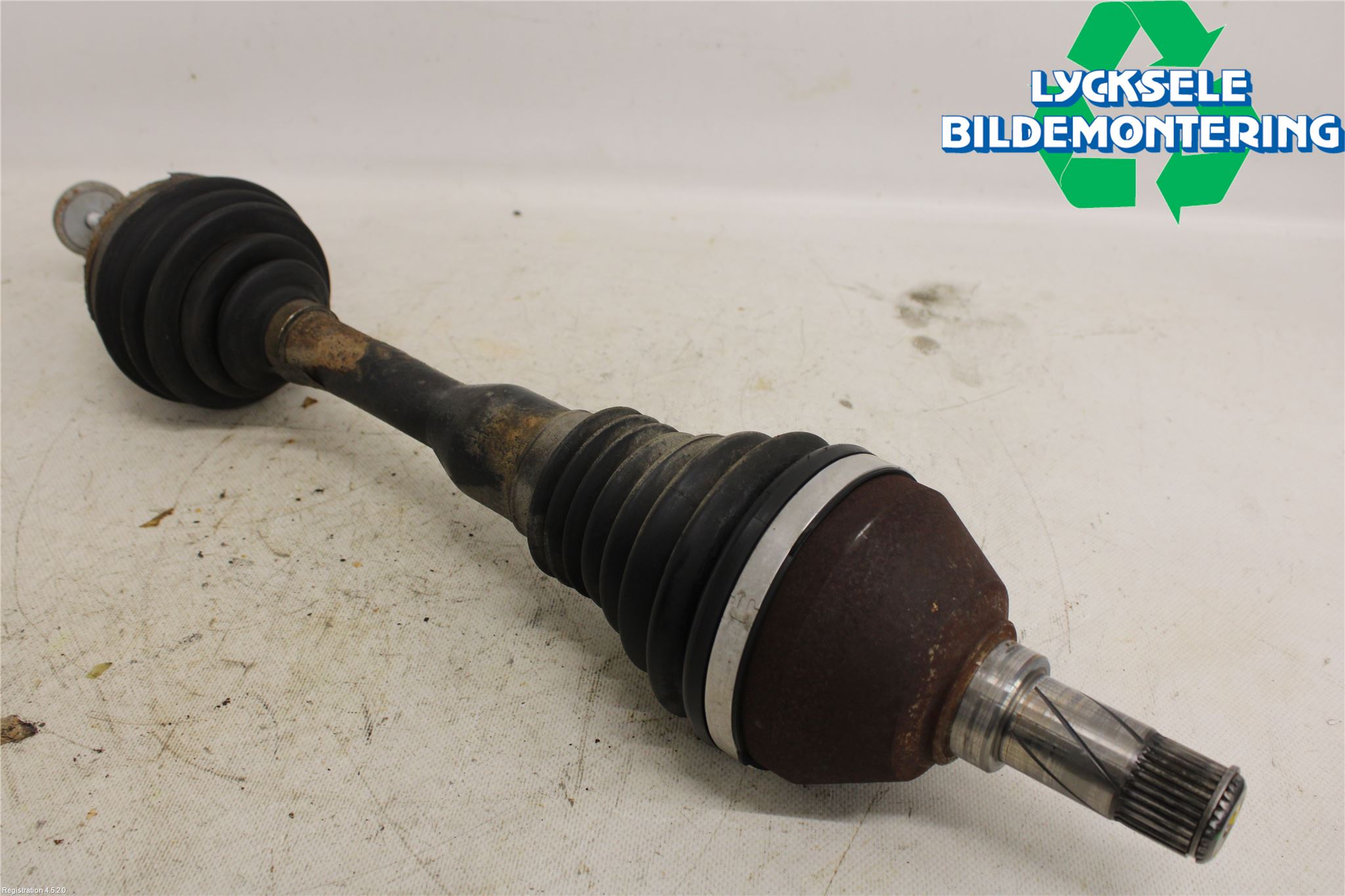 Volvo XC90 07-14 Drivaxel Fram Vänster