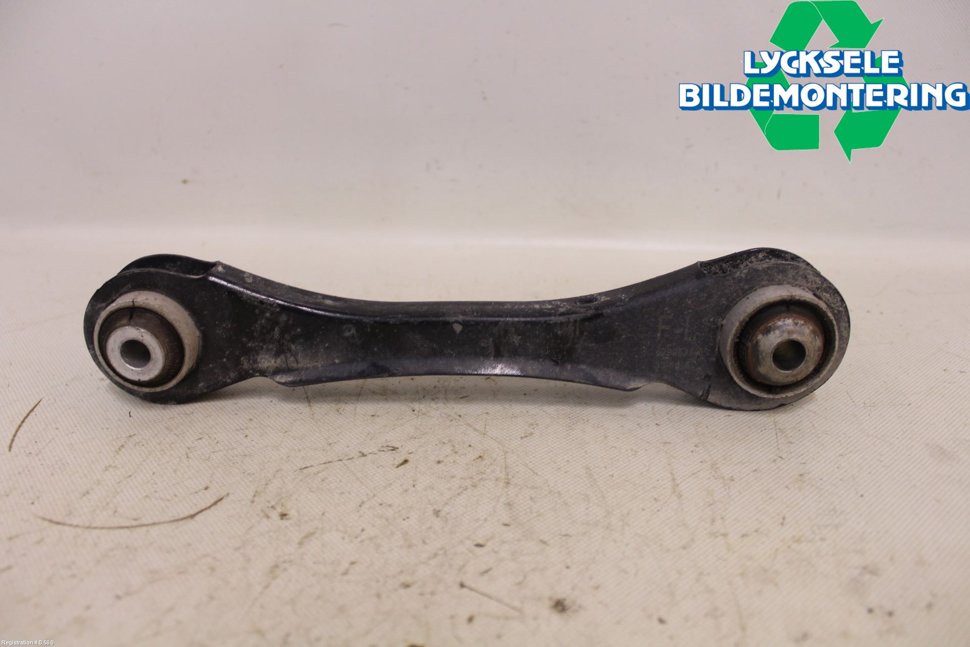 BMW 3 F30/F31/F80 12-19 Bärarm Bak Vänster