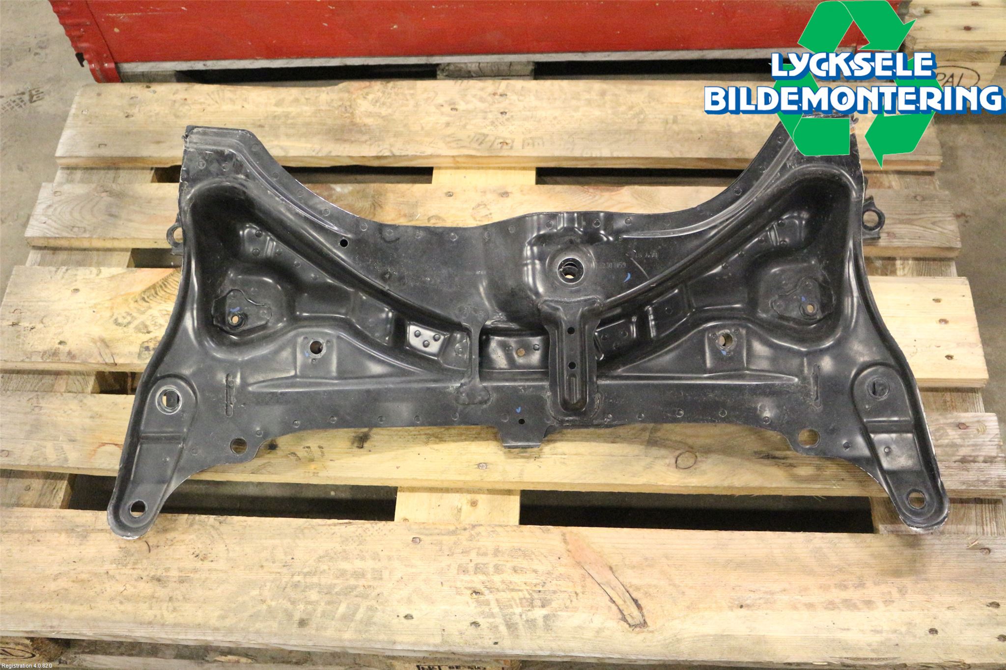 Toyota AYGO 15-21 Framvagnsbalk