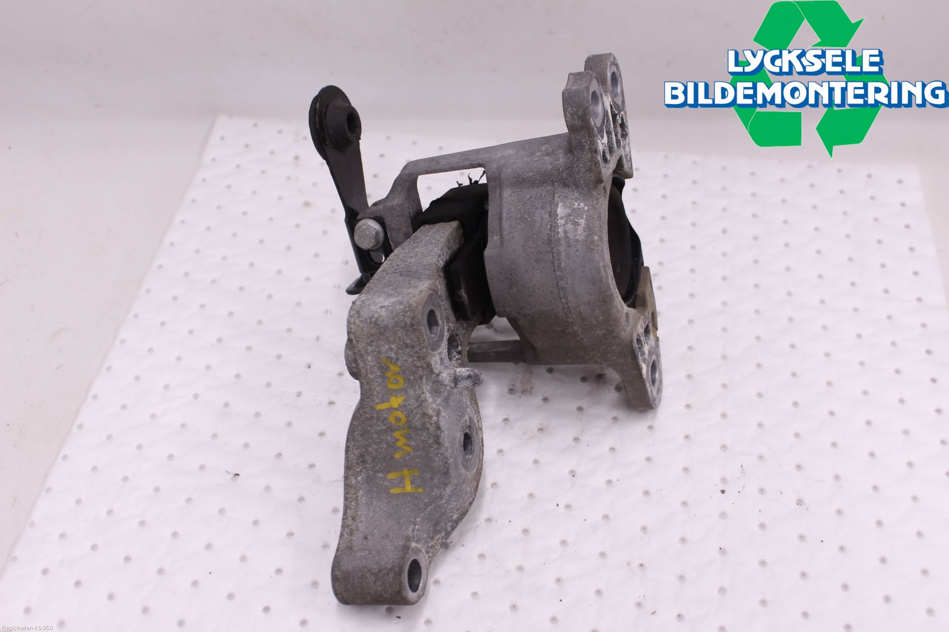 Opel VIVARO 15-19 Motorfäste