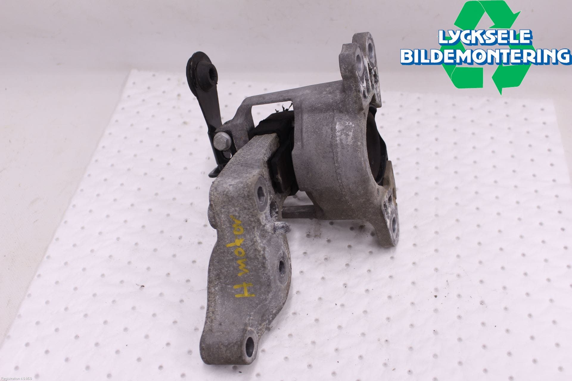 Opel VIVARO 15-19 Motorfäste