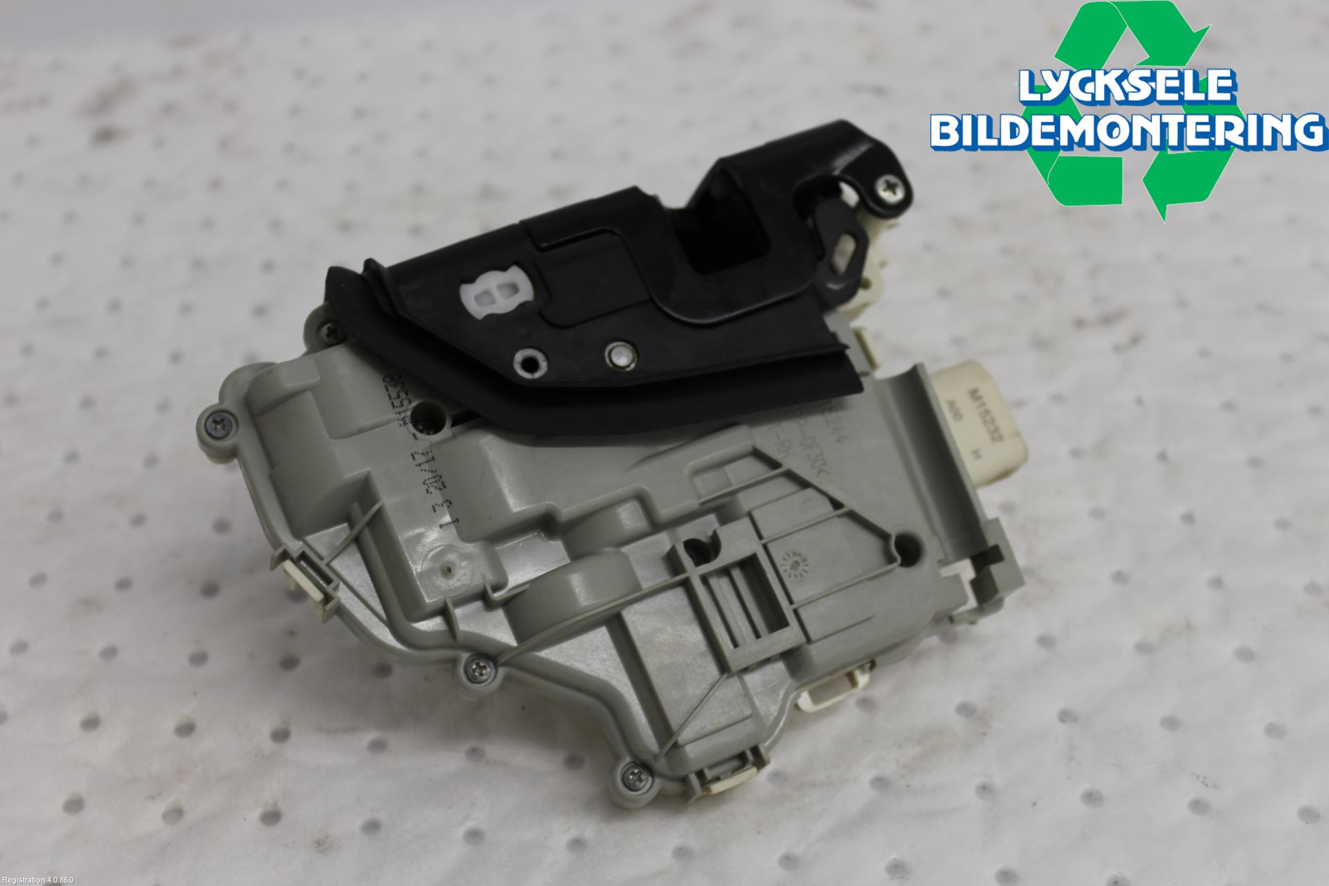 Audi A4/S4 B9 16-19 Låskista-Dörrlås