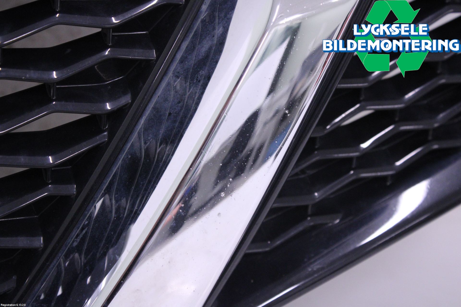 Nissan QASHQAI 14-17 Grill Komp