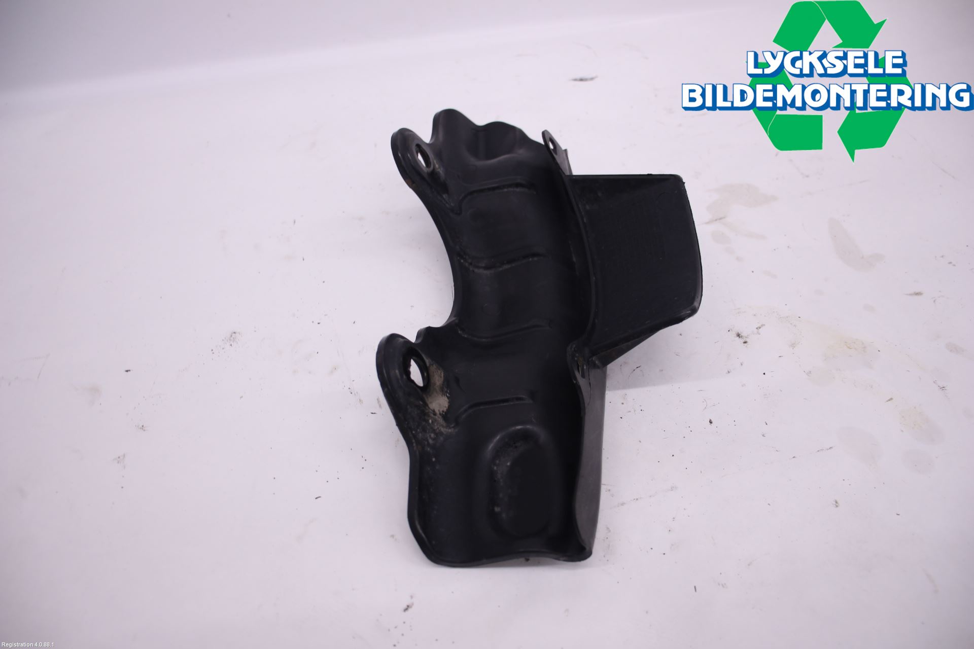 Volkswagen VW TIGUAN 16-24 Stänkskydd