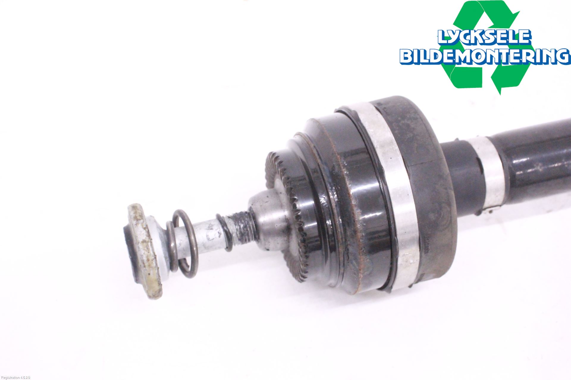 BMW 5 G30/G31/F90 17-23 Drivaxel Bak Höger