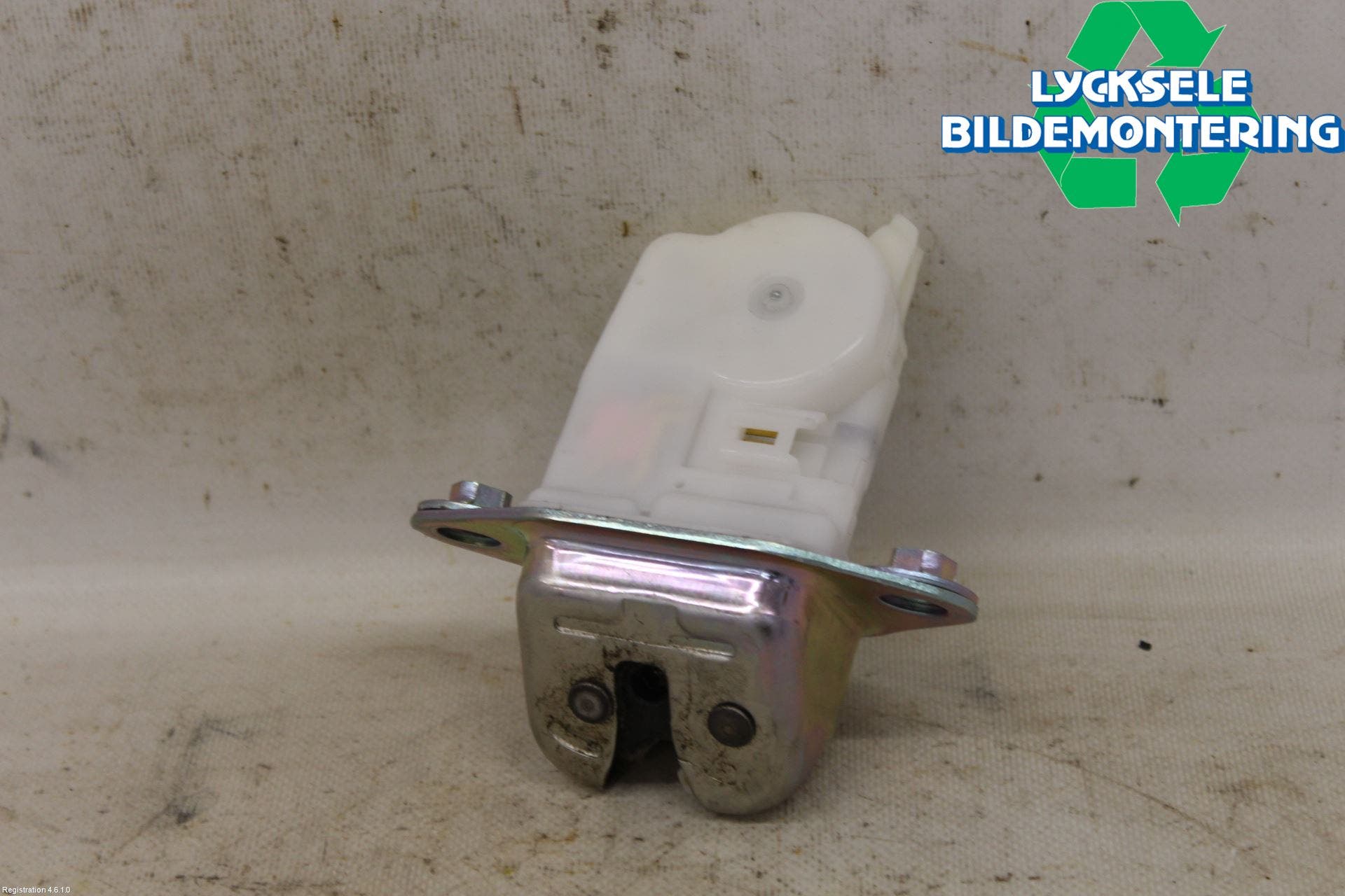 Subaru FORESTER SJ 13-18 Låskista Baklucka