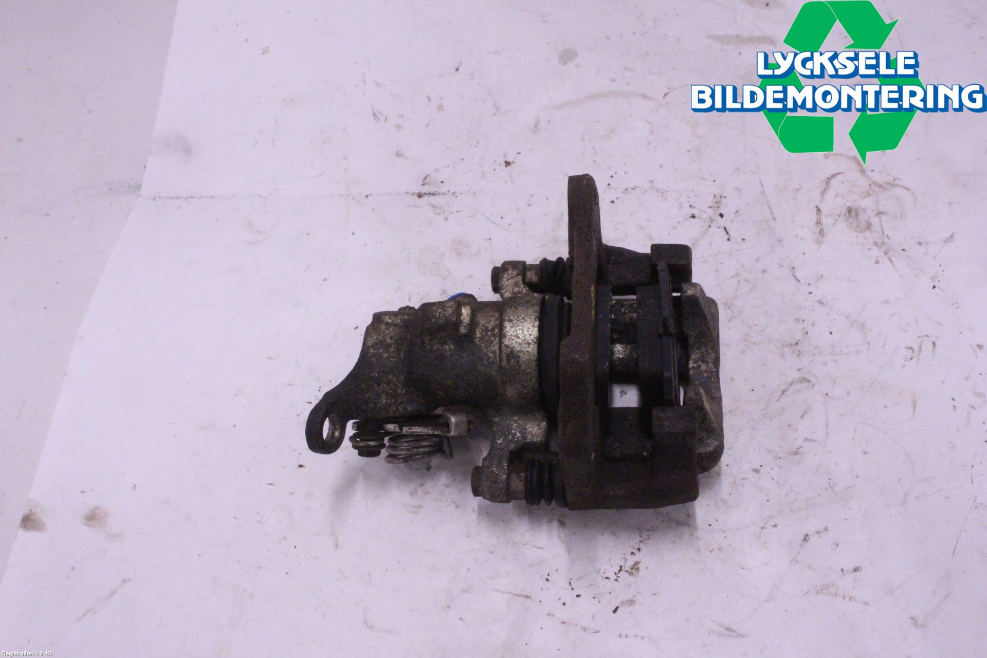 Audi V8       89- Bromsok Bak Vänster