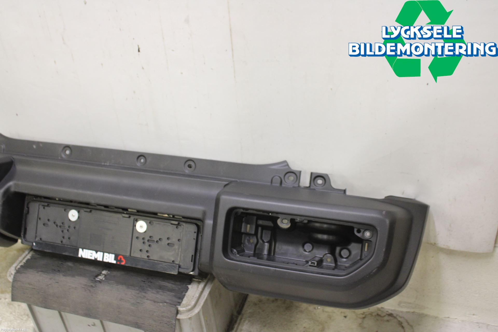 Suzuki JIMNY 81-21 Stötfångarbeklädnad Bak