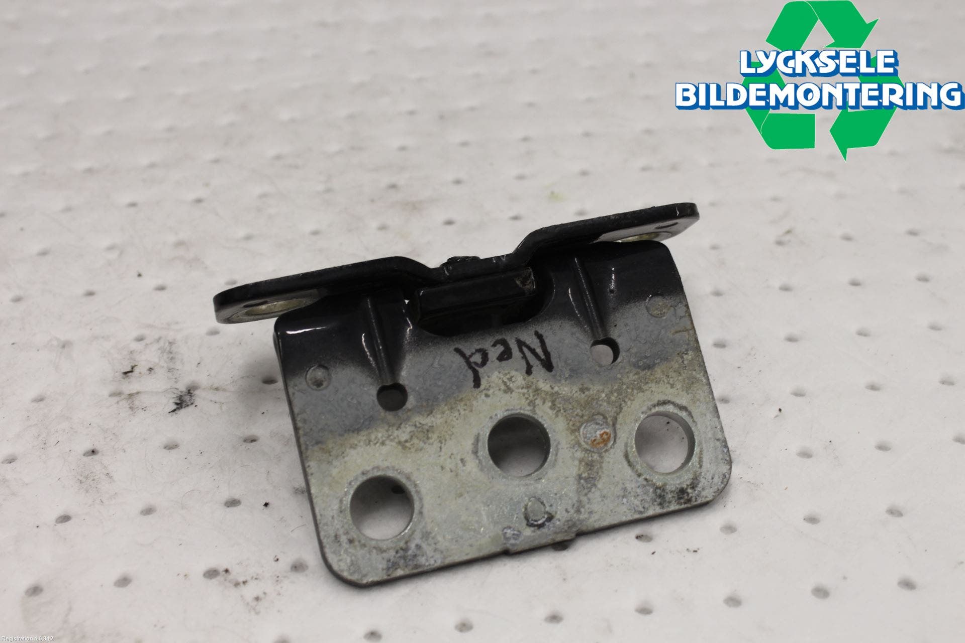 Volvo XC90 07-14 Bakluckegångjärn Hö