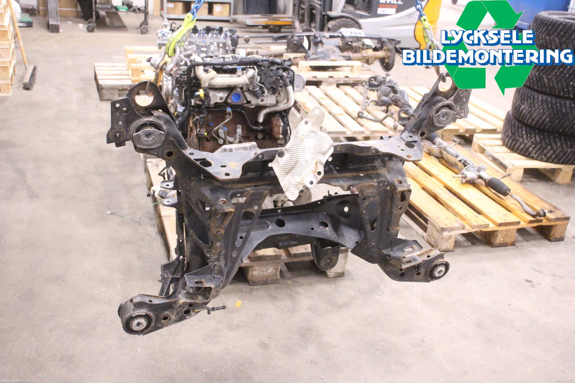 Volvo V60 19- Framvagnsbalk