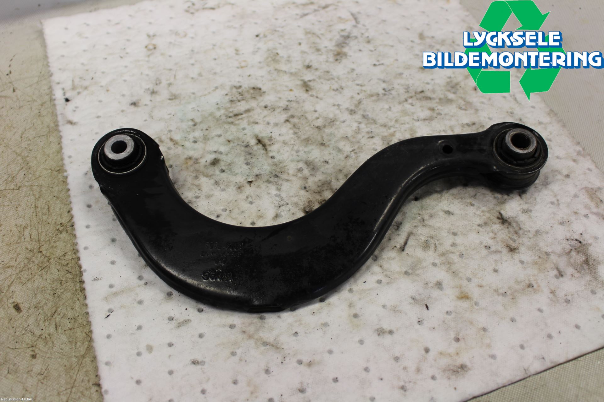 Volkswagen VW TIGUAN 16-24 Bärarm Bak Övre Vänster