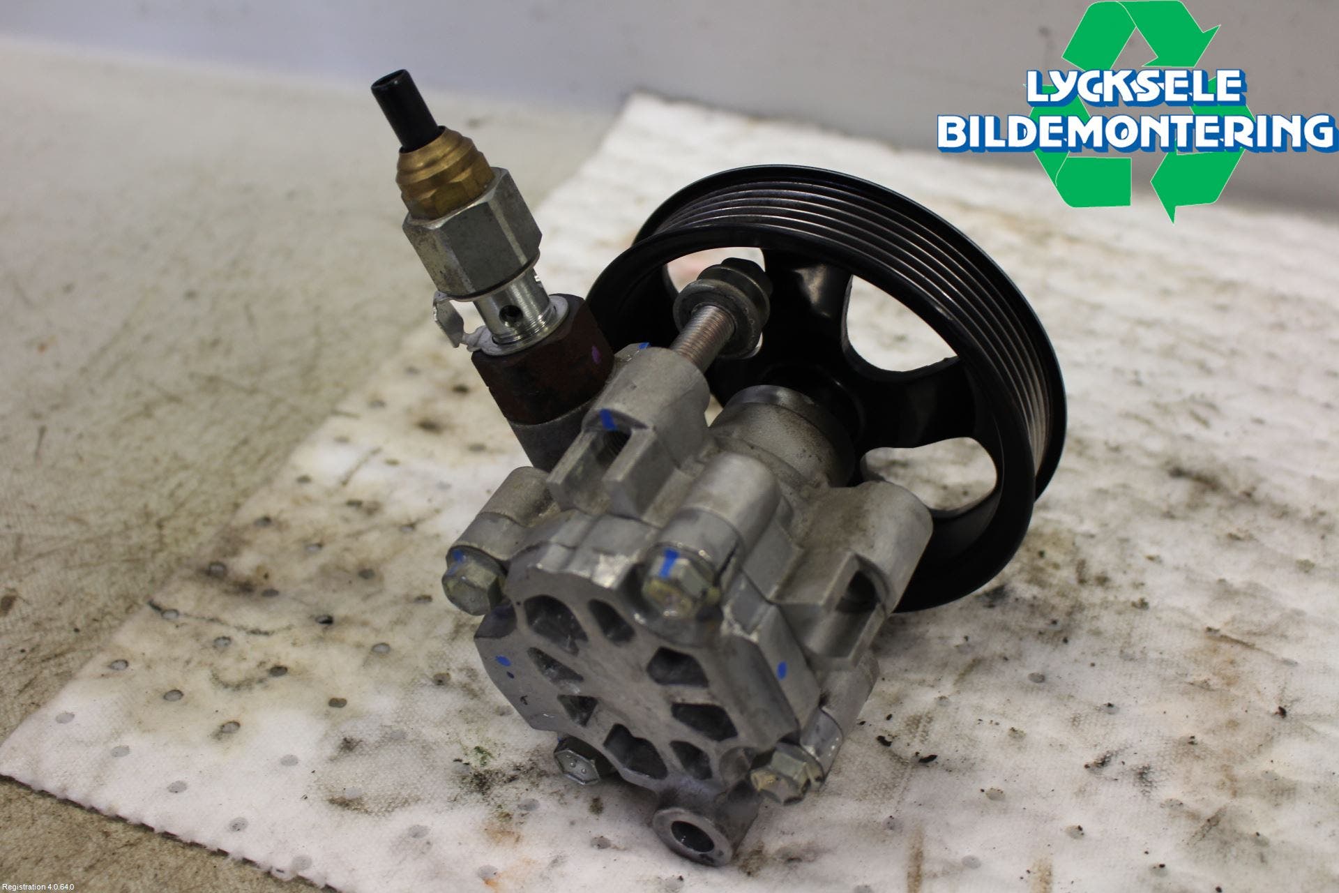 Toyota HILUX 16- Styrservopump