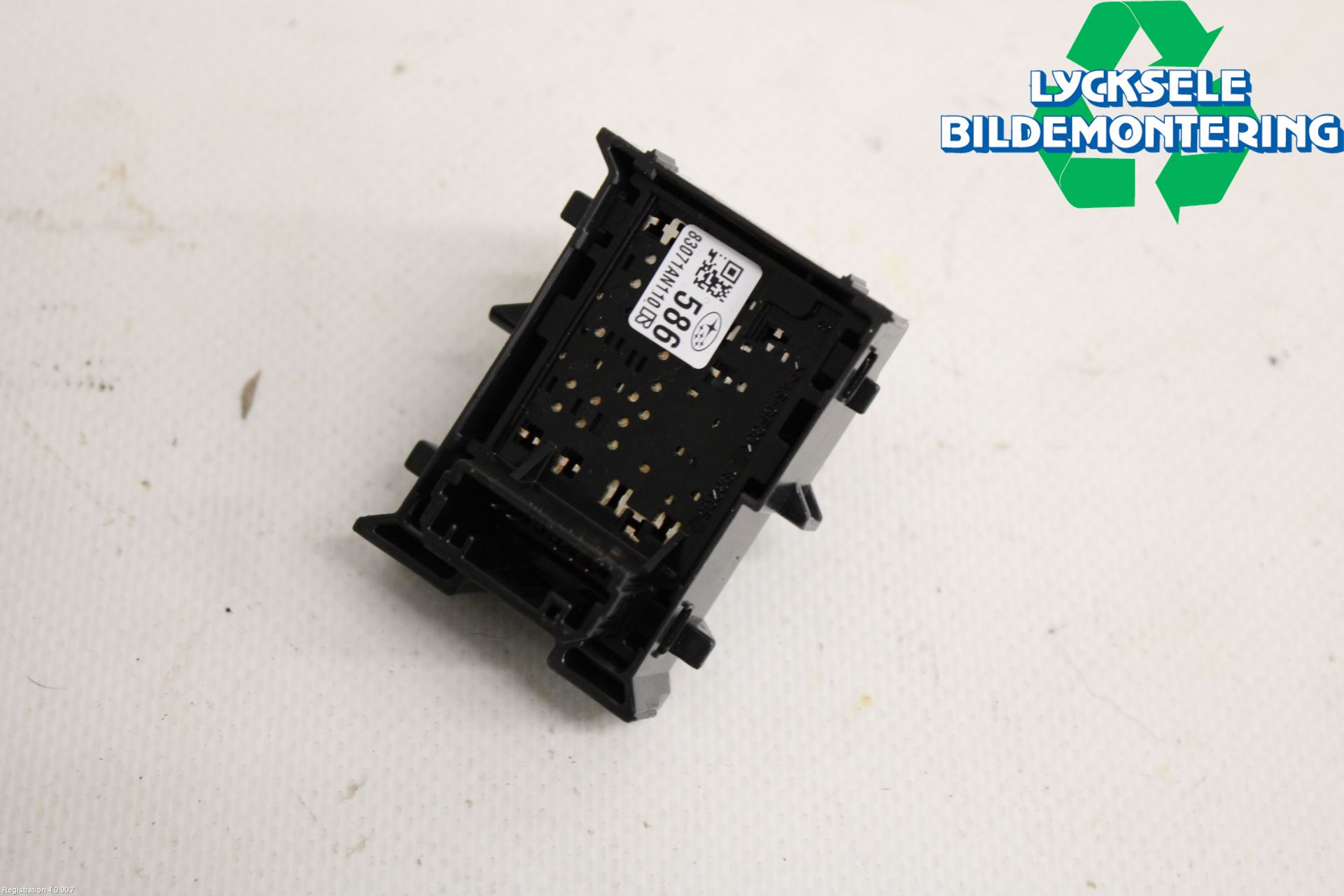 Subaru OUTBACK 21- Strömställare Elhiss