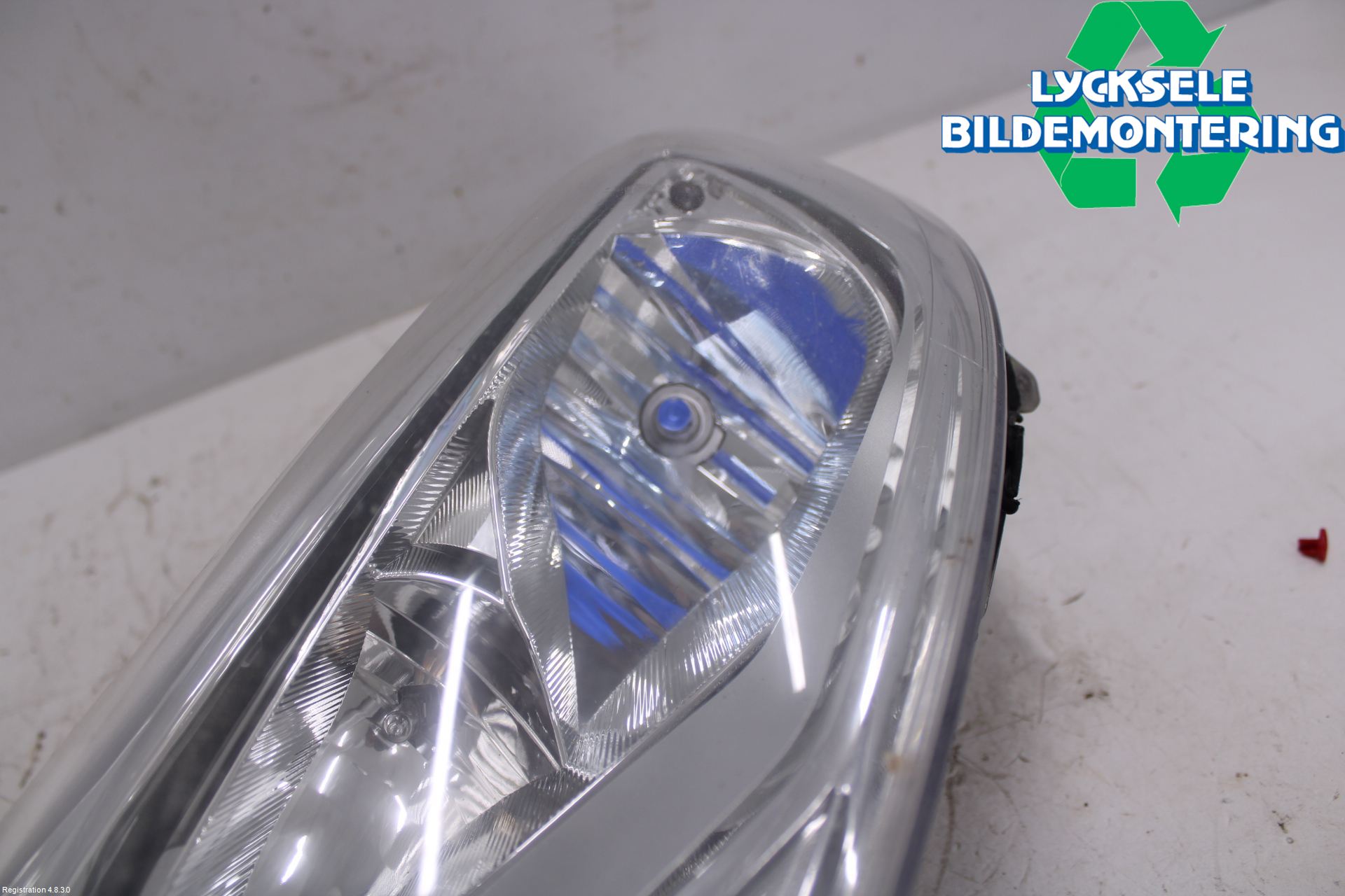 Ford FOCUS 11-14 Strålkastare Vänster