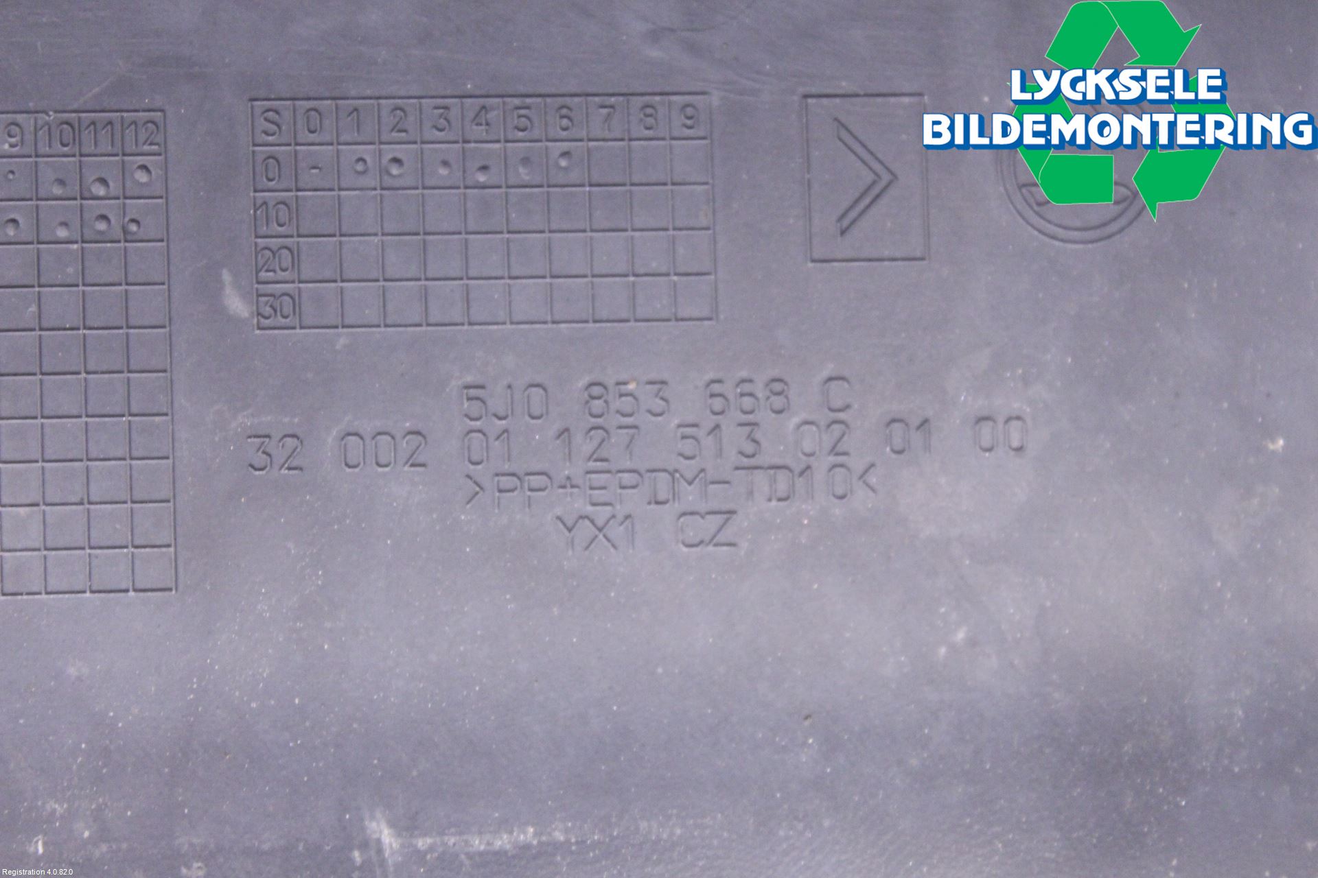 Skoda FABIA 07-14 Grill Komp