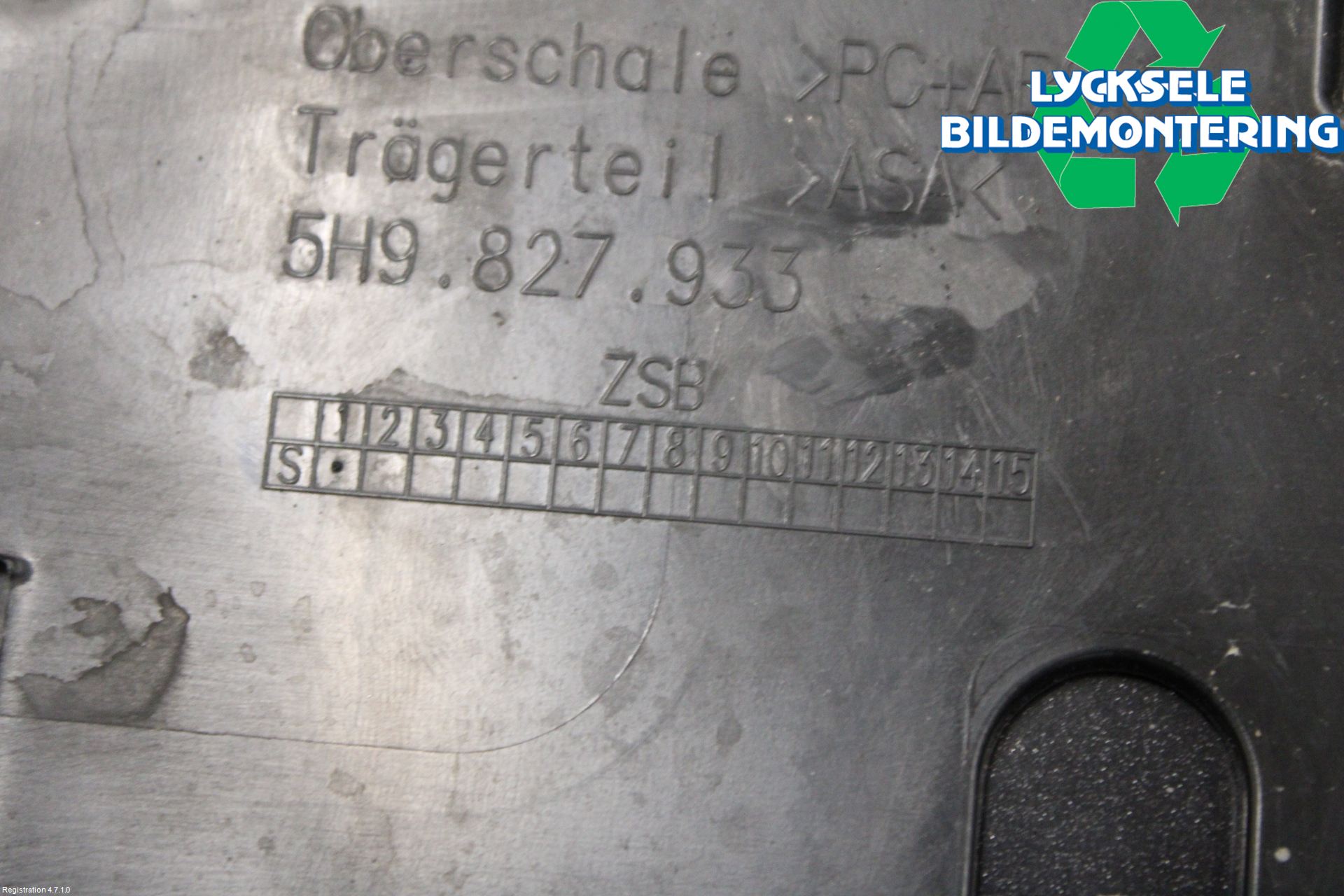 Volkswagen VW GOLF / E-GOLF VIII 20- Spoiler Baklucka