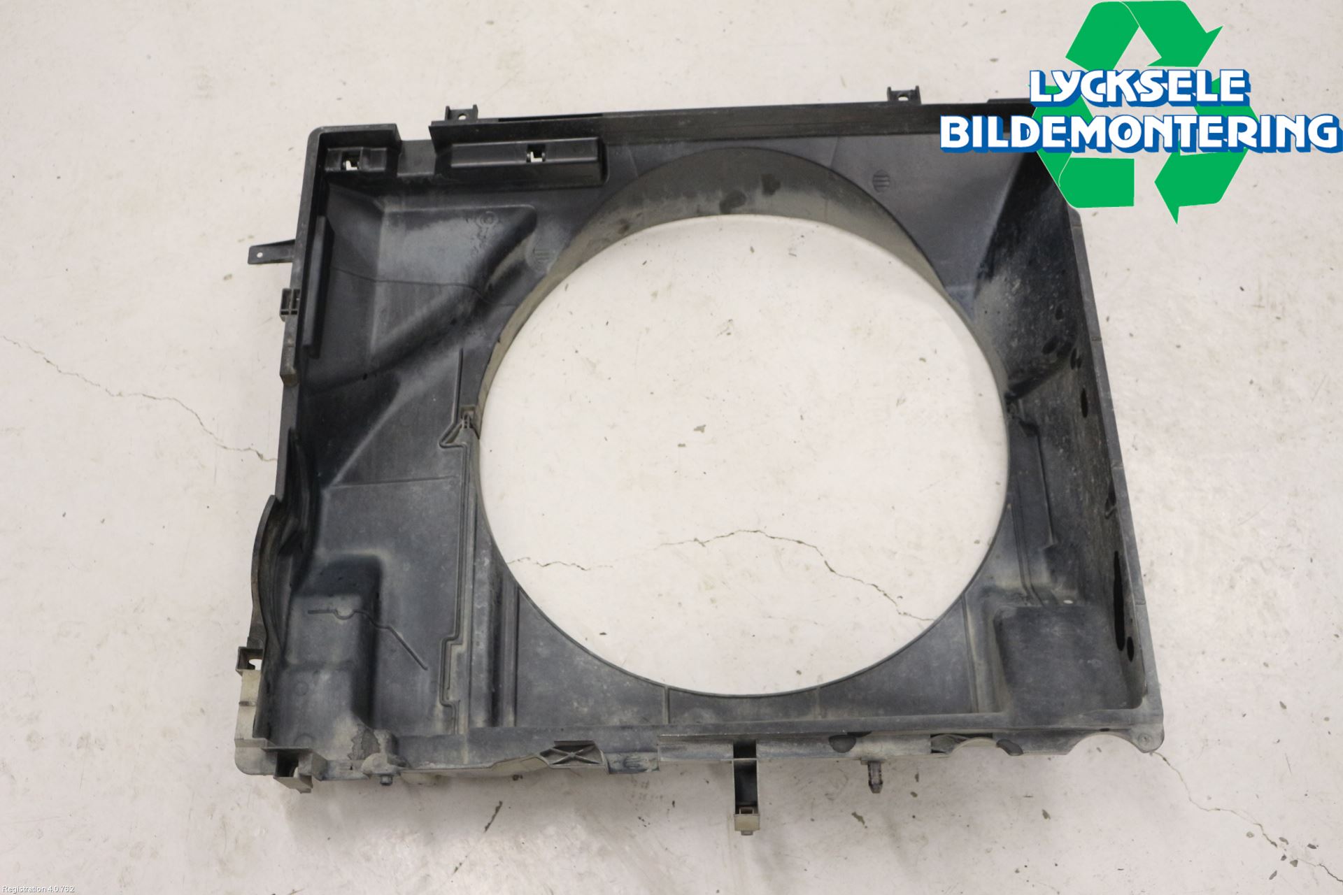 Nissan NAVARA 05-16 Kylfläktkåpa