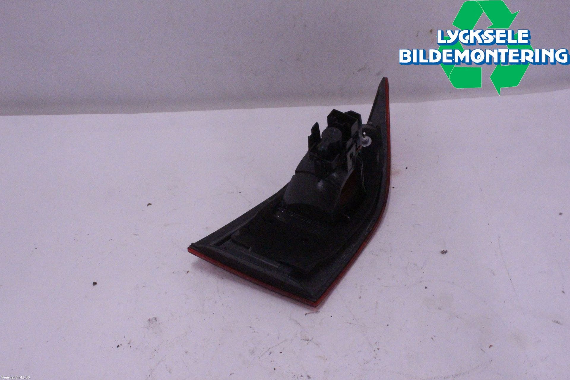 BMW X1 E84 10-15 Bakljus Lucka Hö