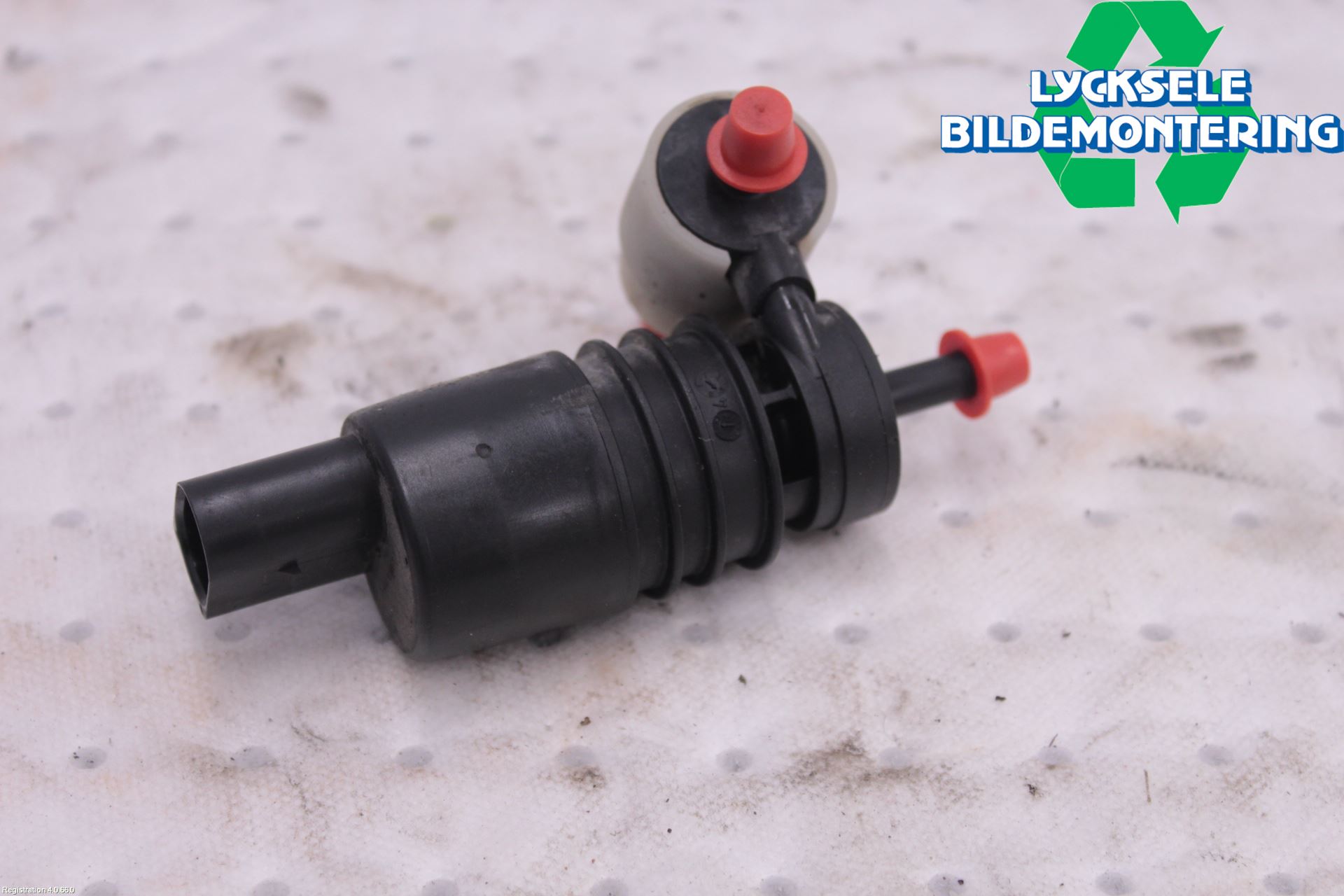 Volkswagen VW CADDY 11-15 Spolarpump Vindruta