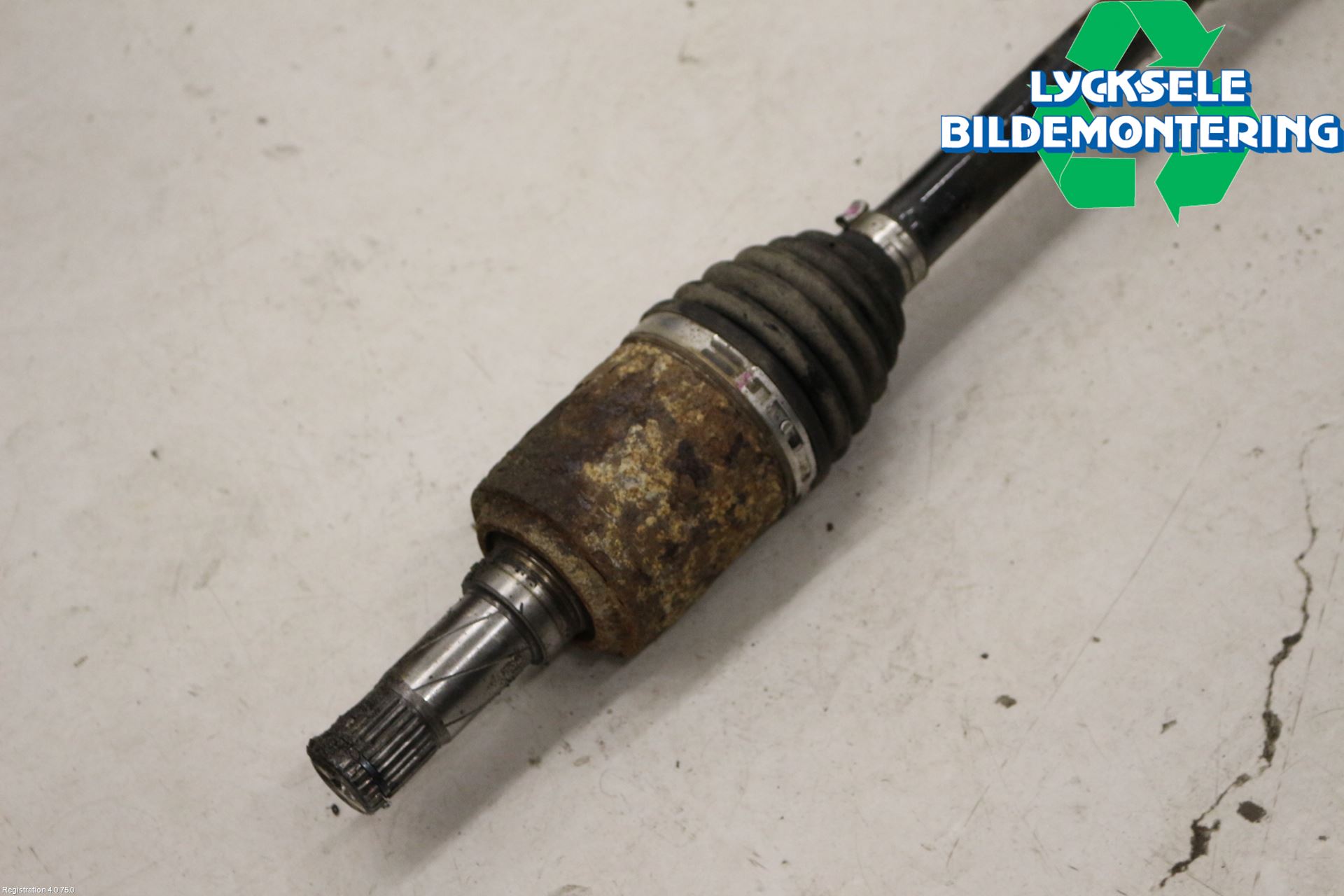 Ford KUGA 08-12 Drivaxel Bak Vänster