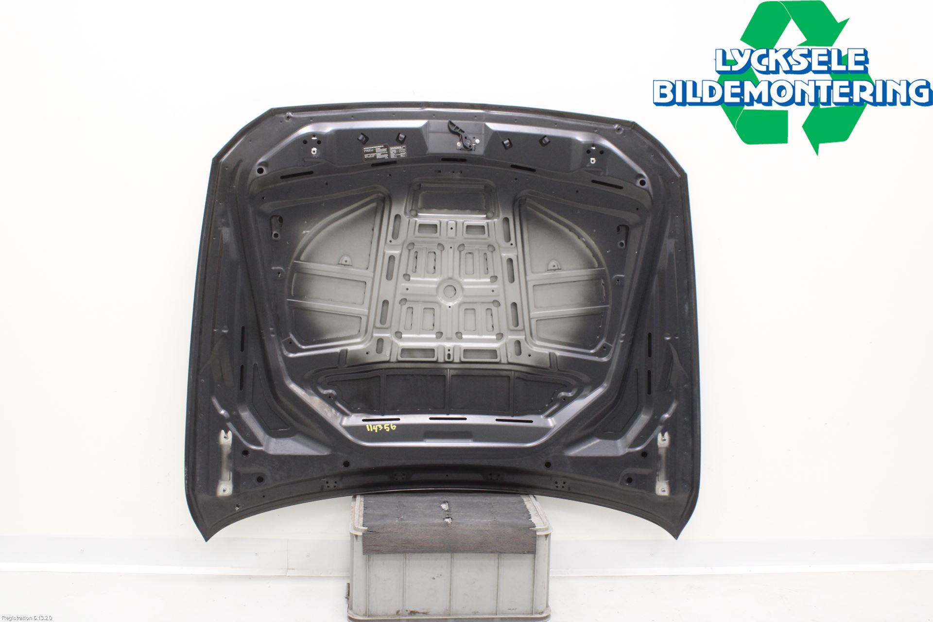BMW 5 F10/F11/F18 09-17 Huv Fram