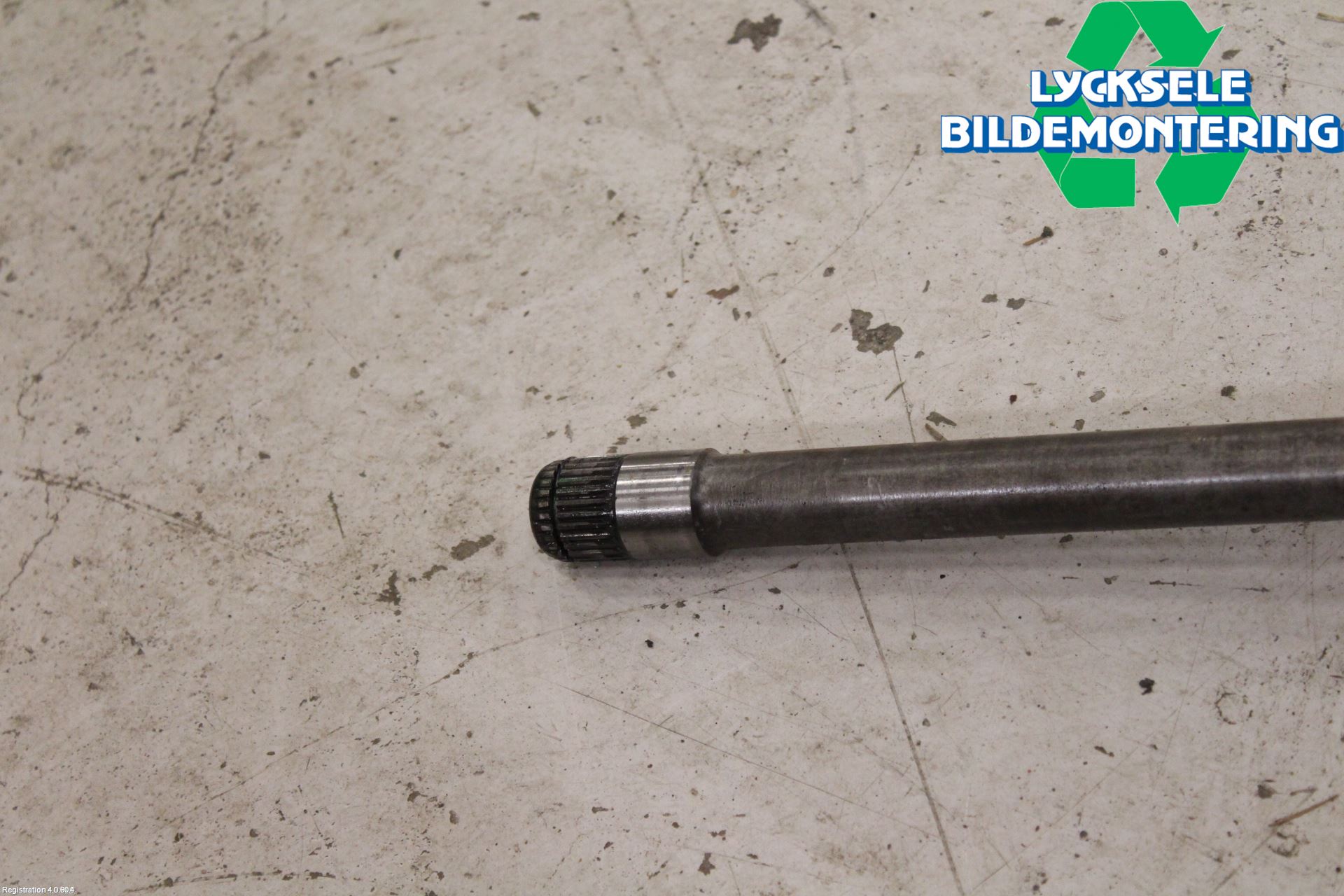 BMW X1 E84 10-15 Drivaxel Fram Höger