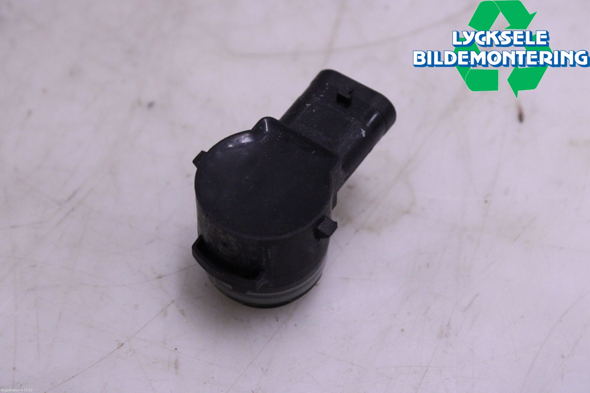 Audi A4/S4 B9 20- Parkeringshjälp Frontsensor