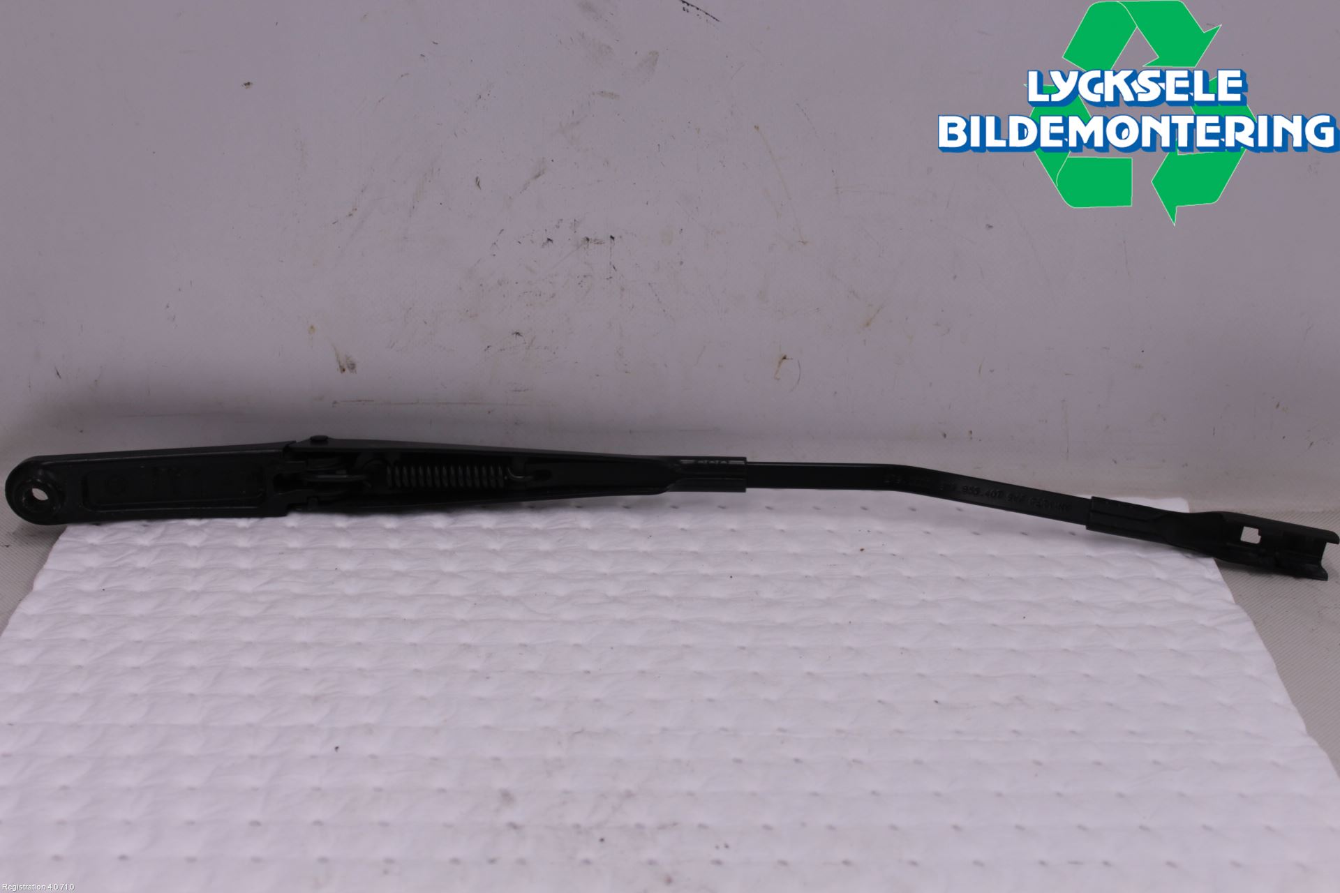 Audi A4/S4 B9 20- Torkararm Armar Vindruta