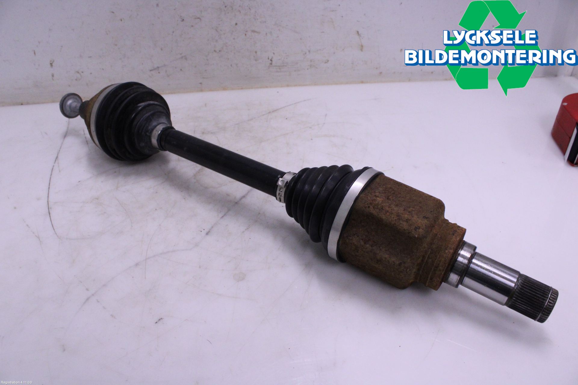 Audi Q4 E-TRON FZ 22- Drivaxel Bak Vänster