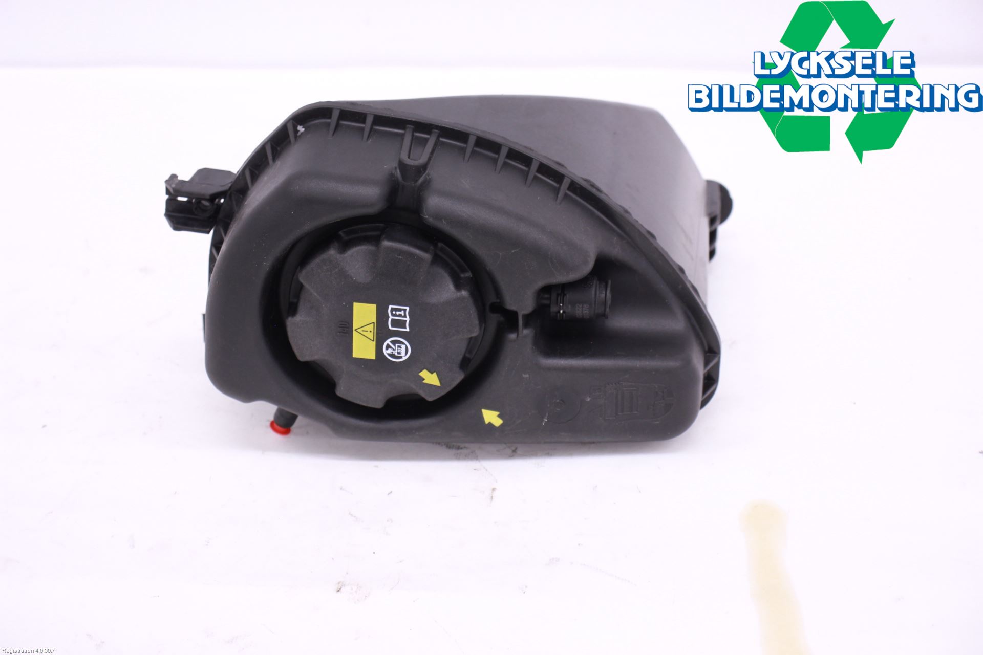 BMW 5 G30/G31/F90 17-23 Expansionstank