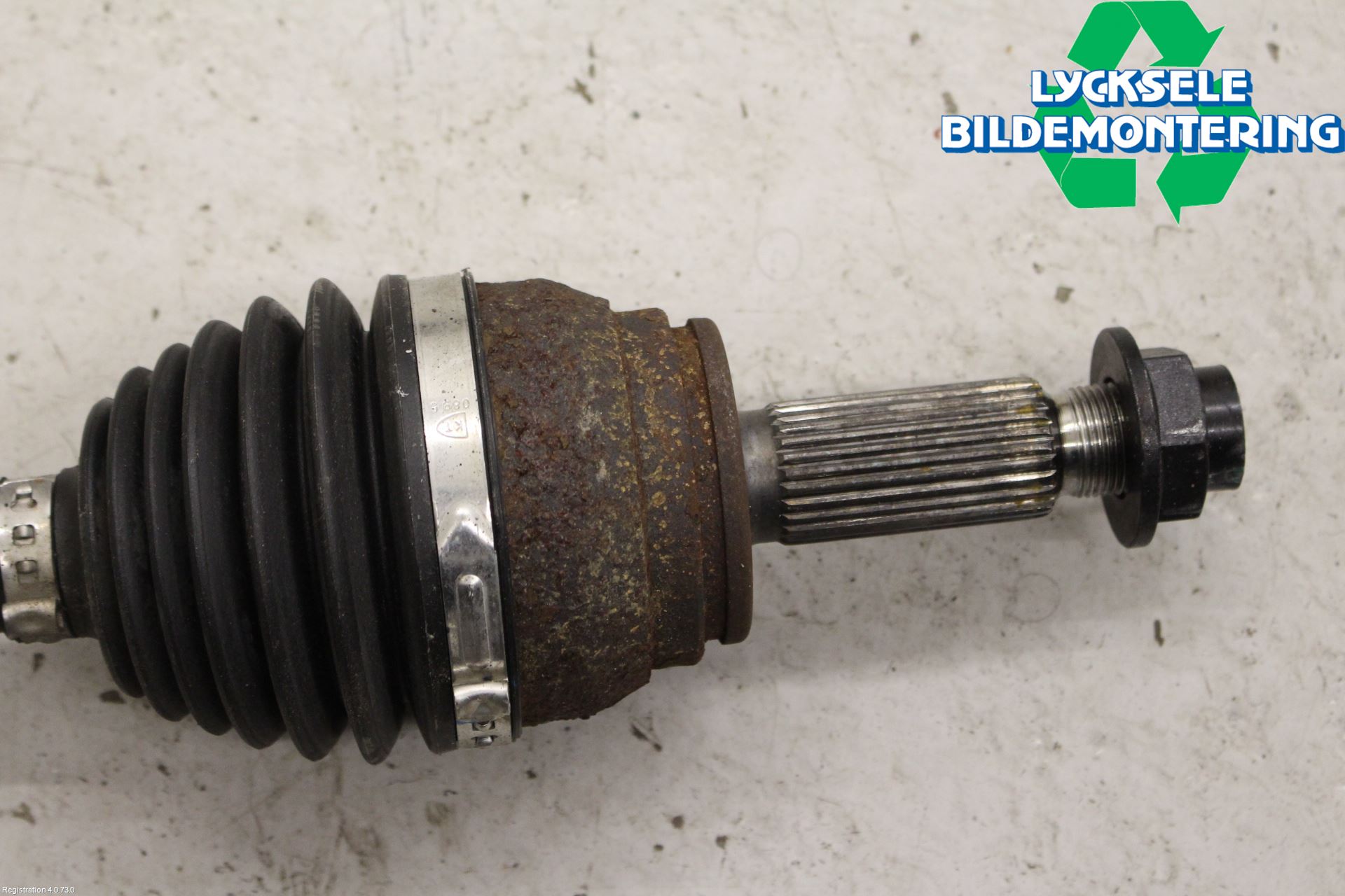 Kia NIRO (DE) 17-22 Drivaxel Fram Vänster