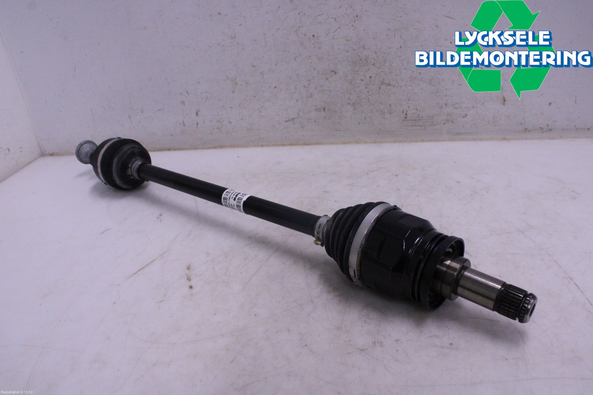 BMW X1/iX1 U11 23- Drivaxel Bak Vänster
