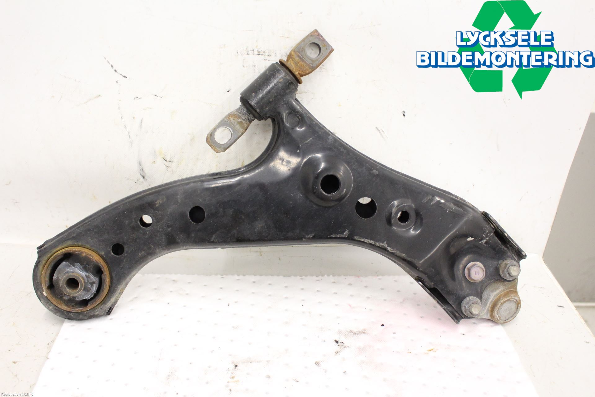 Toyota RAV4 19- Bärarm Fram Undre Vä