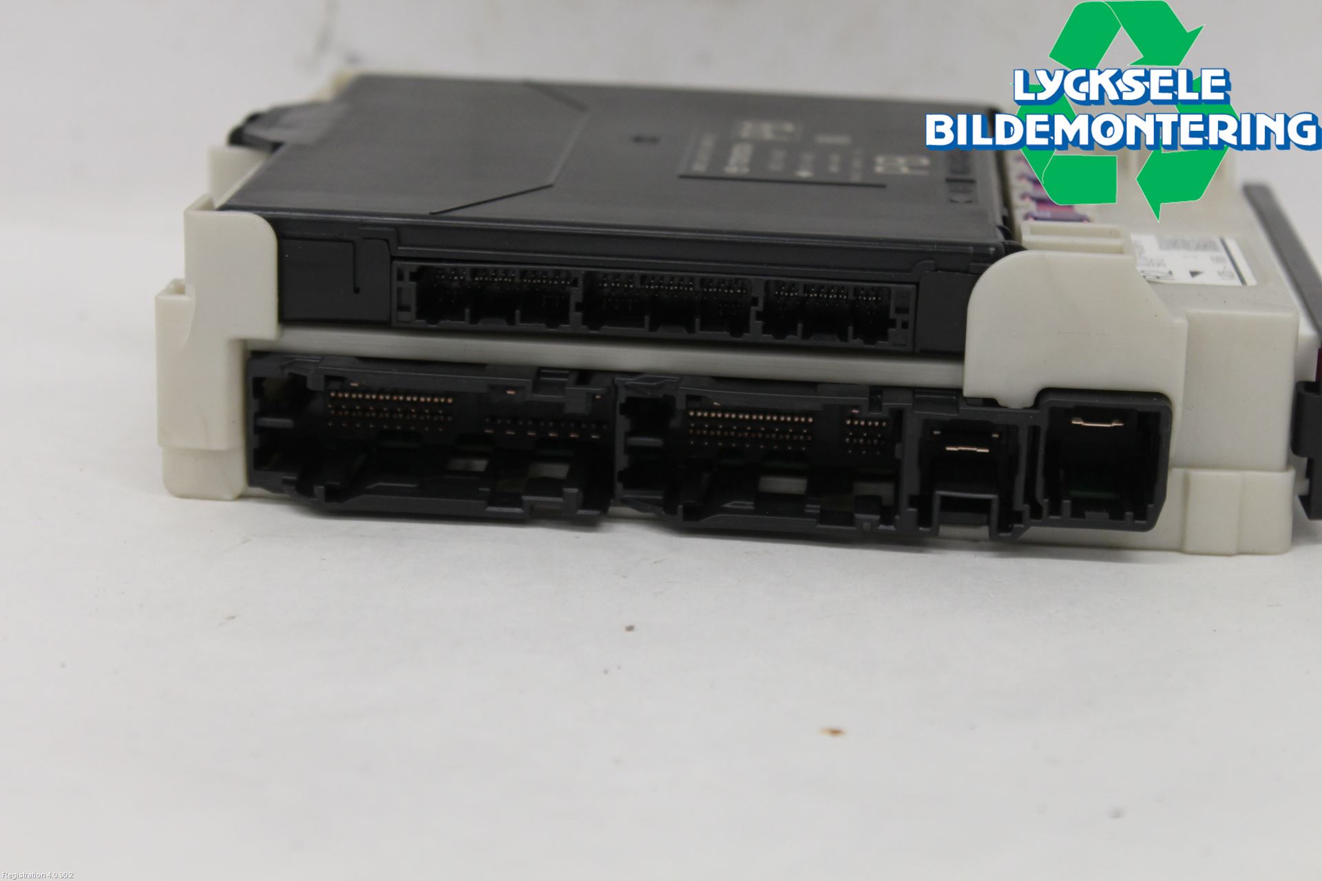 Toyota RAV4 19- Säkringsdosa-Elcentral