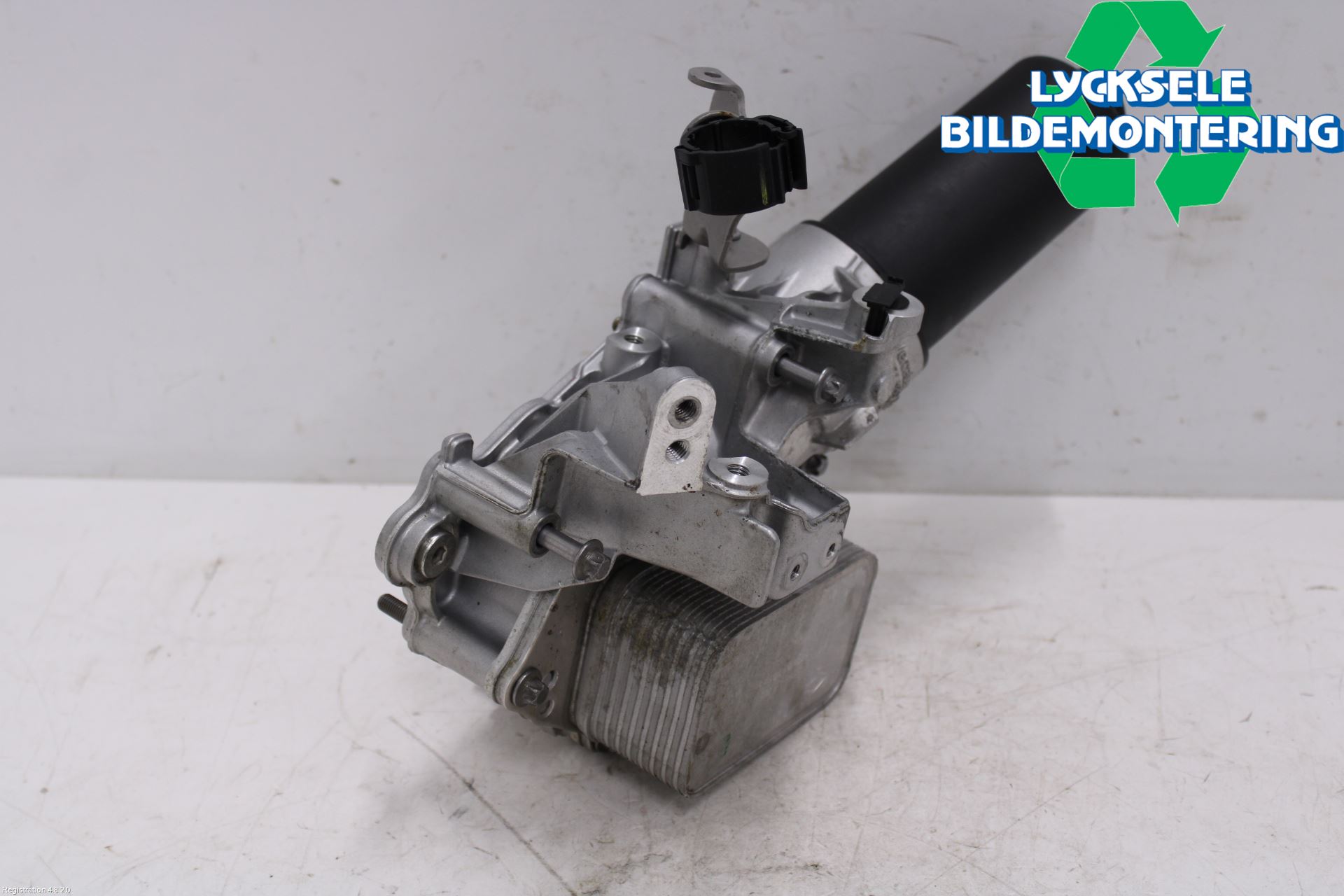 Mercedes-Benz MB C-KLASS (W206) 21- Oljefilterhållare