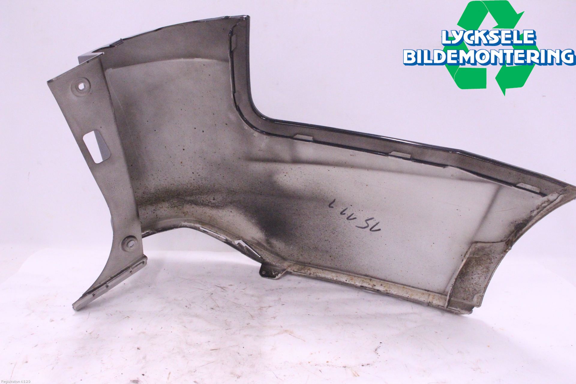 Ford FOCUS 15-18 Stötfångardel Bak Vä