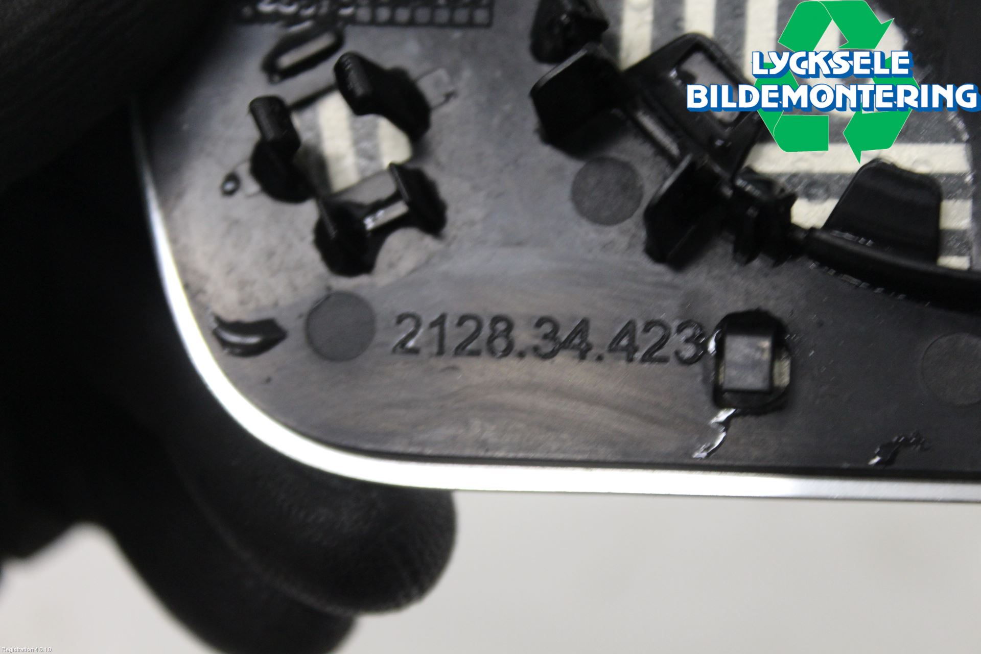 Seat ATECA 16->> Spegelglas Vä