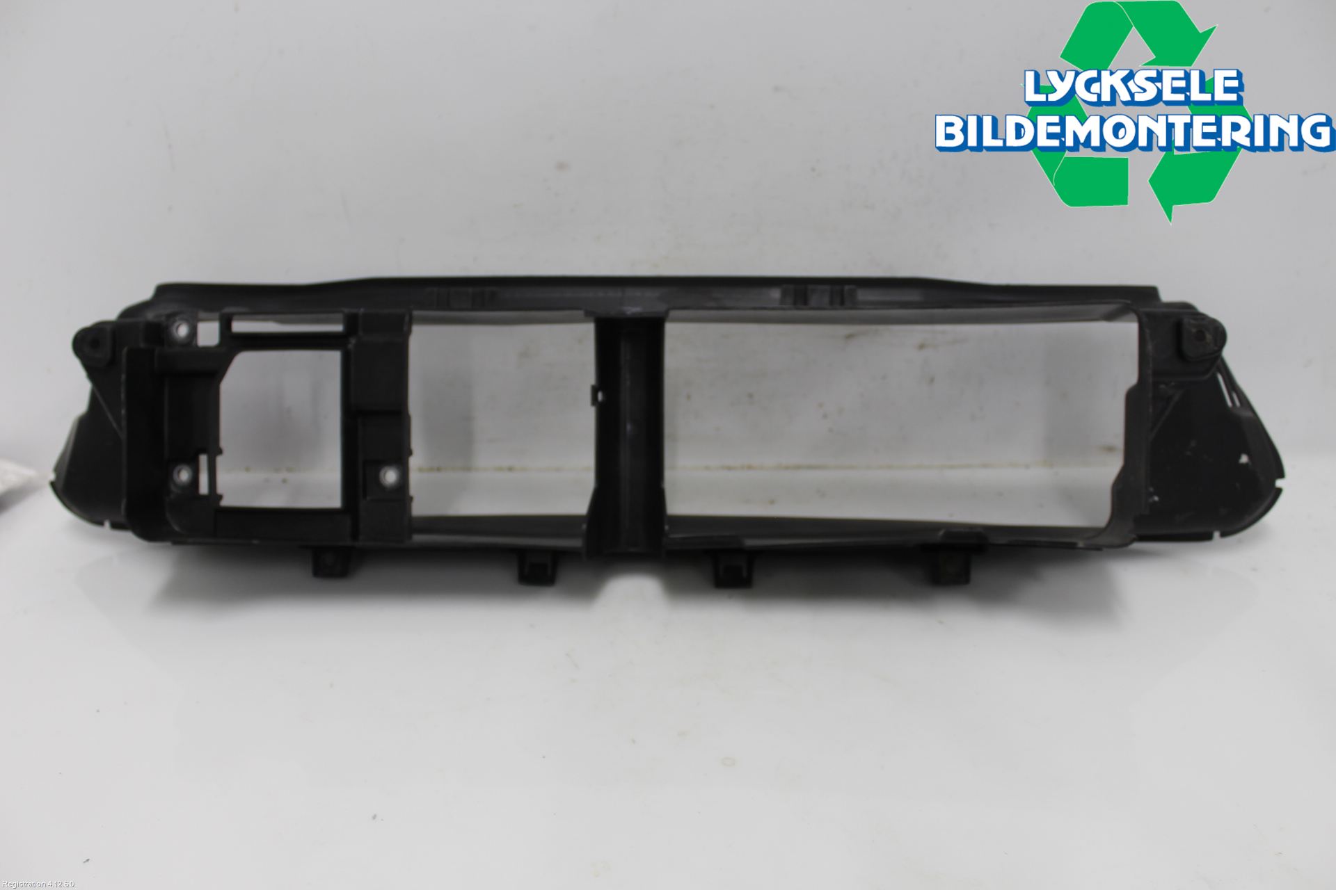 Volvo V40 12-19 Deflektor Plåt-Plast Kylning