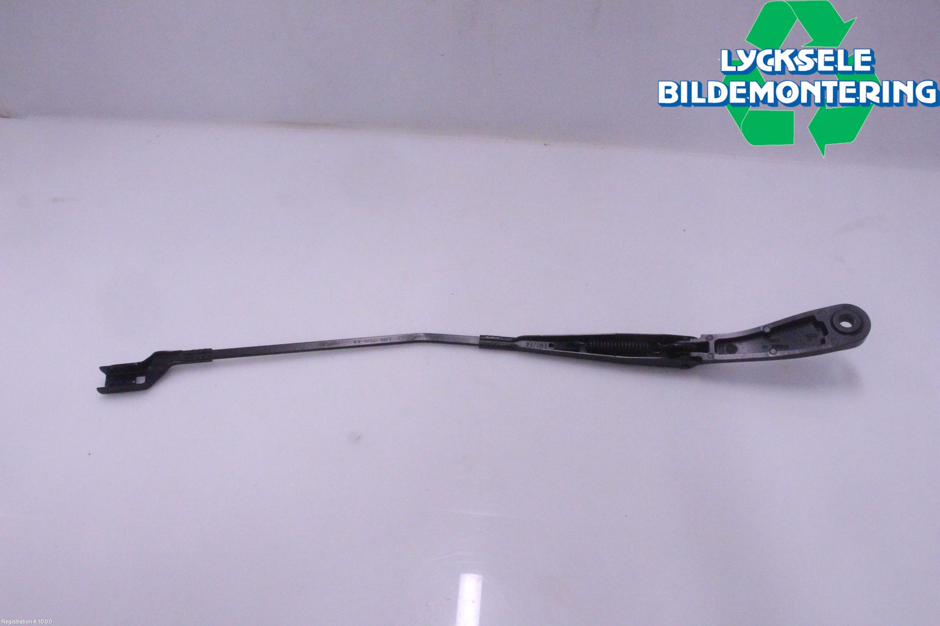 Ford MUSTANG Mach-E 21- Torkararm Armar Vindruta