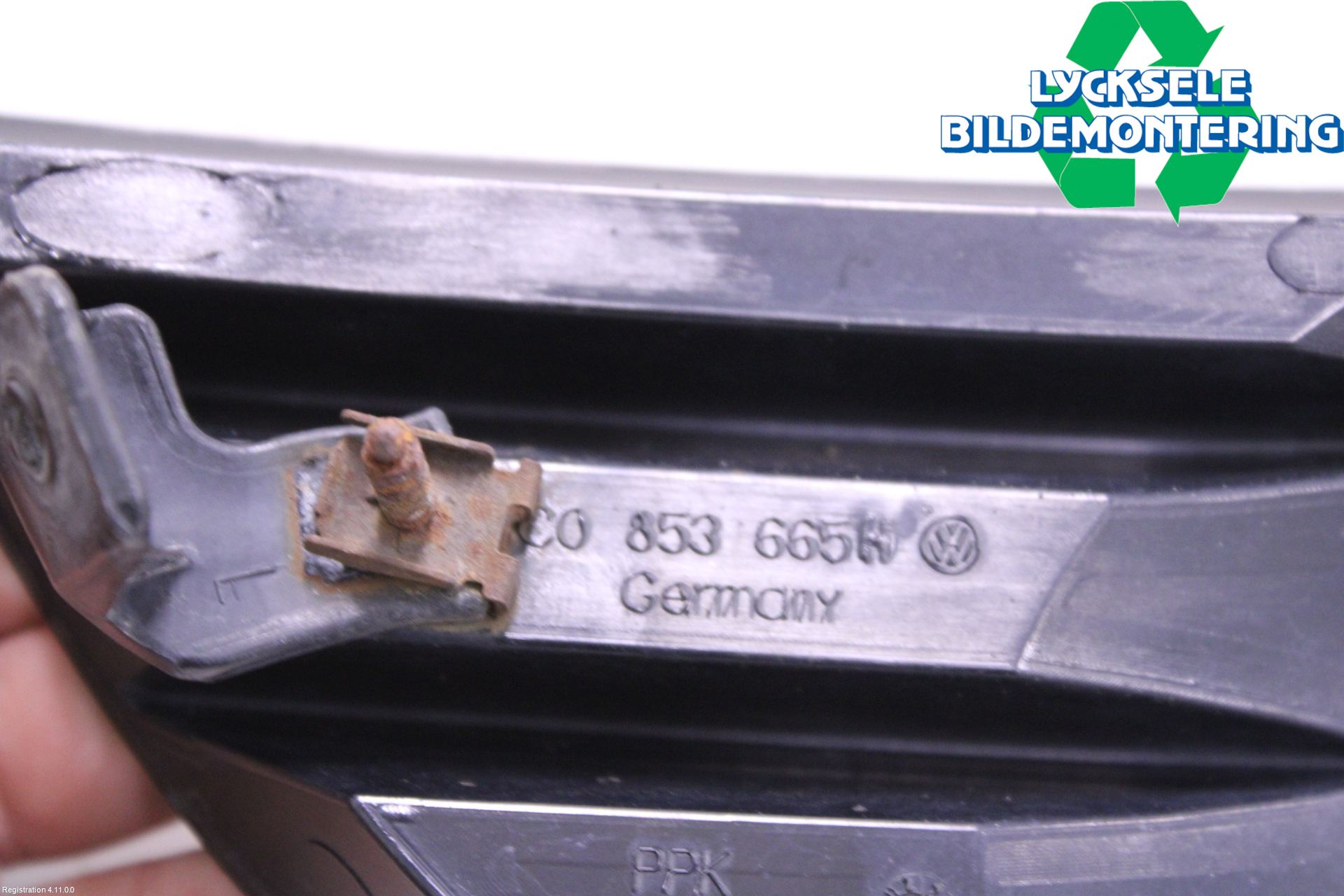 Volkswagen VW PASSAT 05-11 Dimljussarg Fram