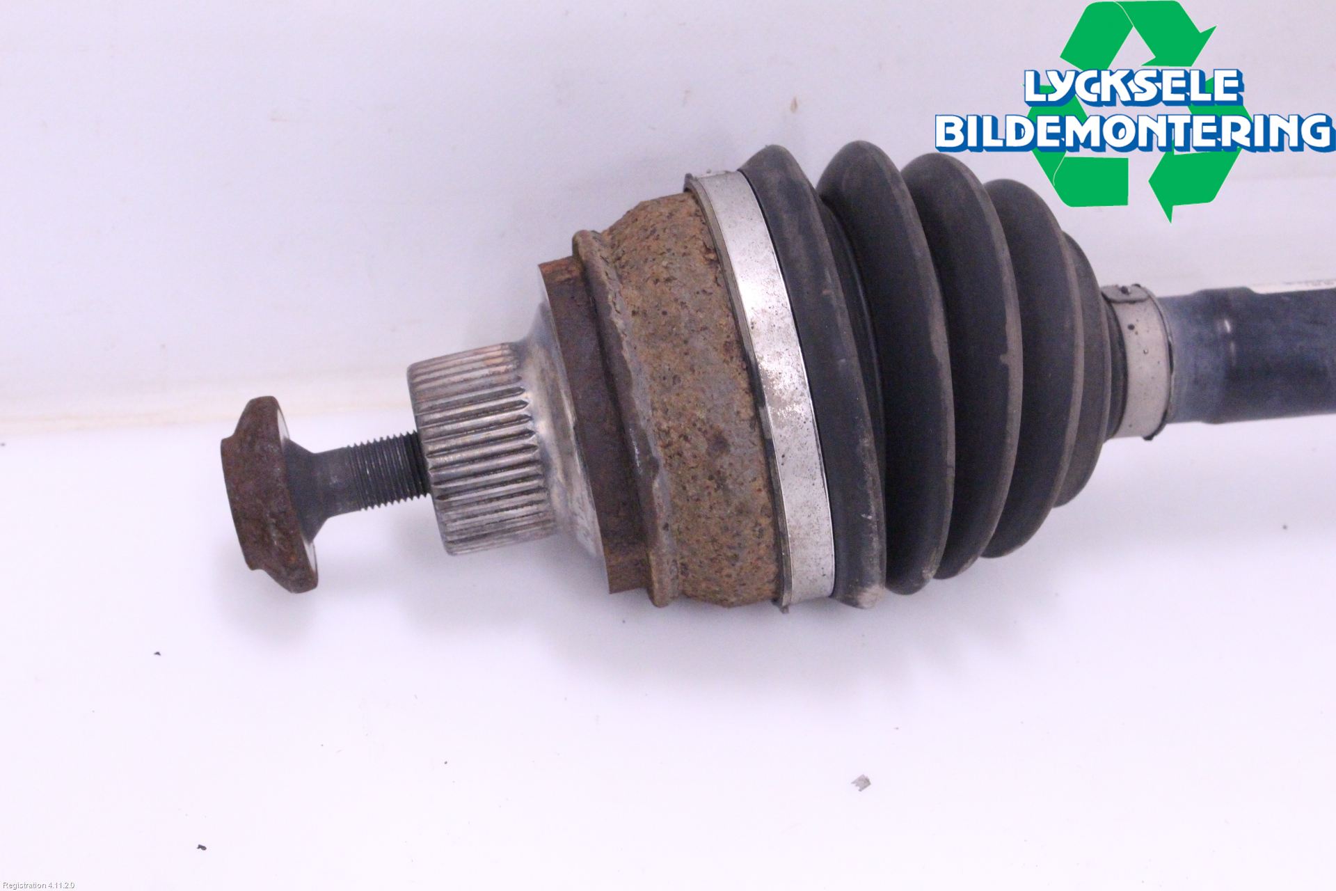 Audi A6 ALLROAD 12-18 Drivaxel Fram Vänster