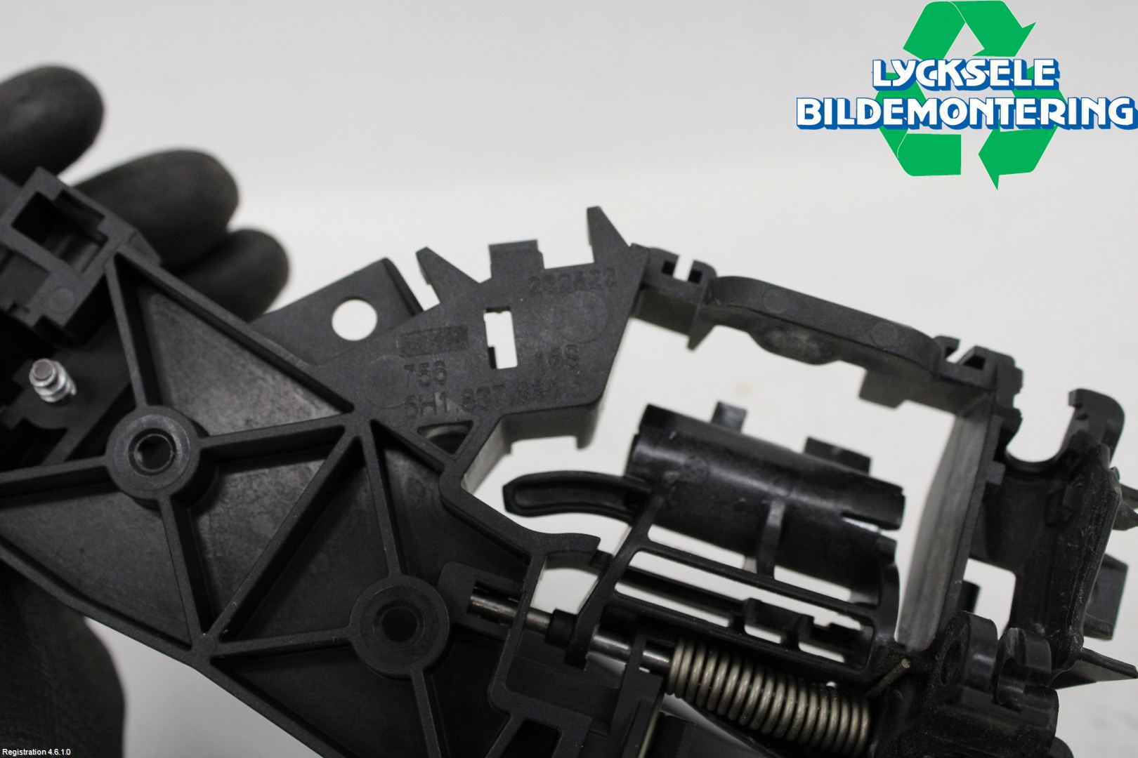 Cupra BORN 22- Dörrhandtag Yttre Vä