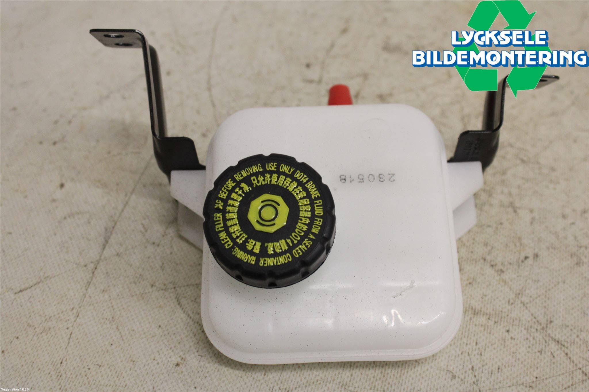 BYD ATTO 22- Bromsvätskebehållare