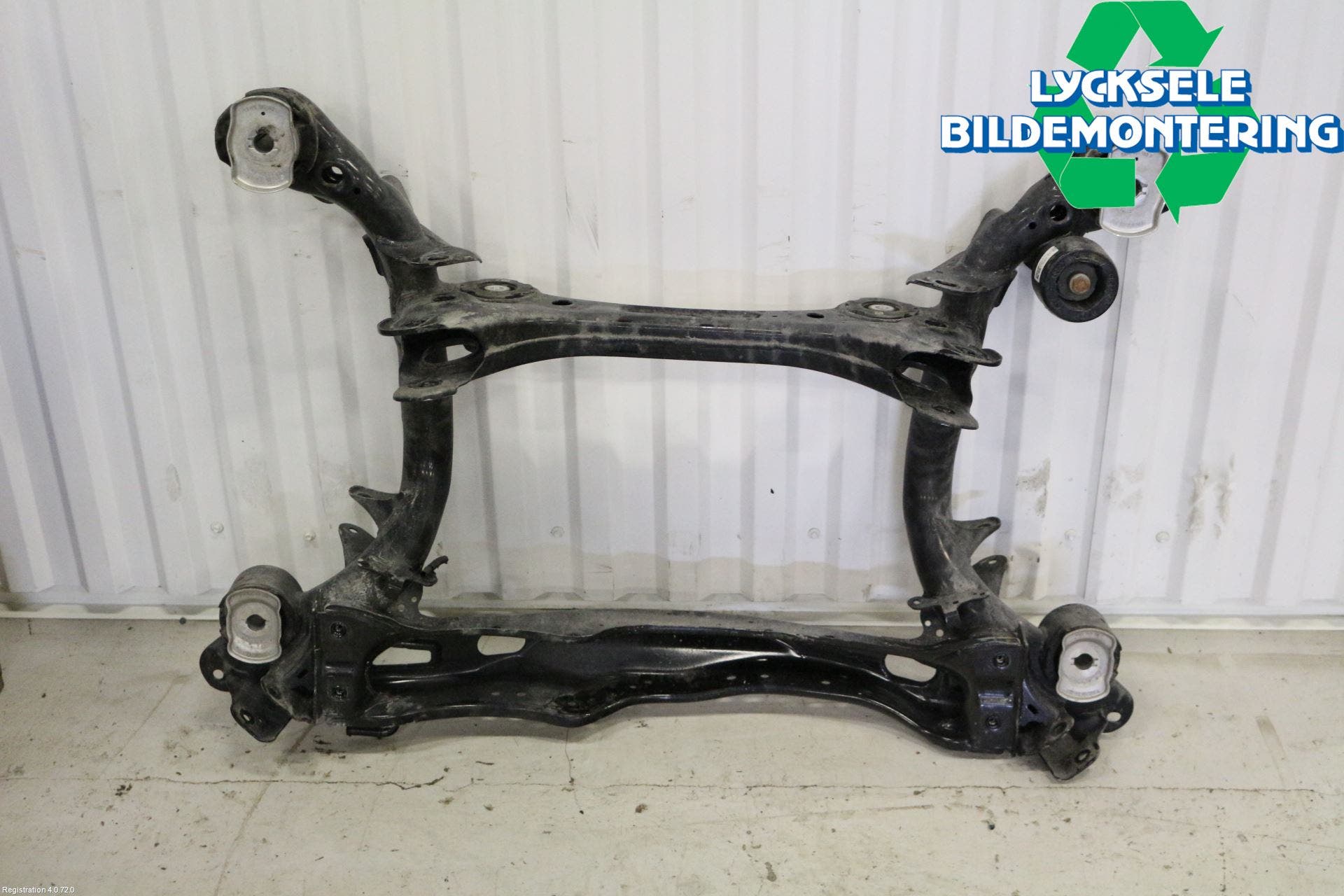 Audi A4/S4 B9 20- Bakaxelbalk