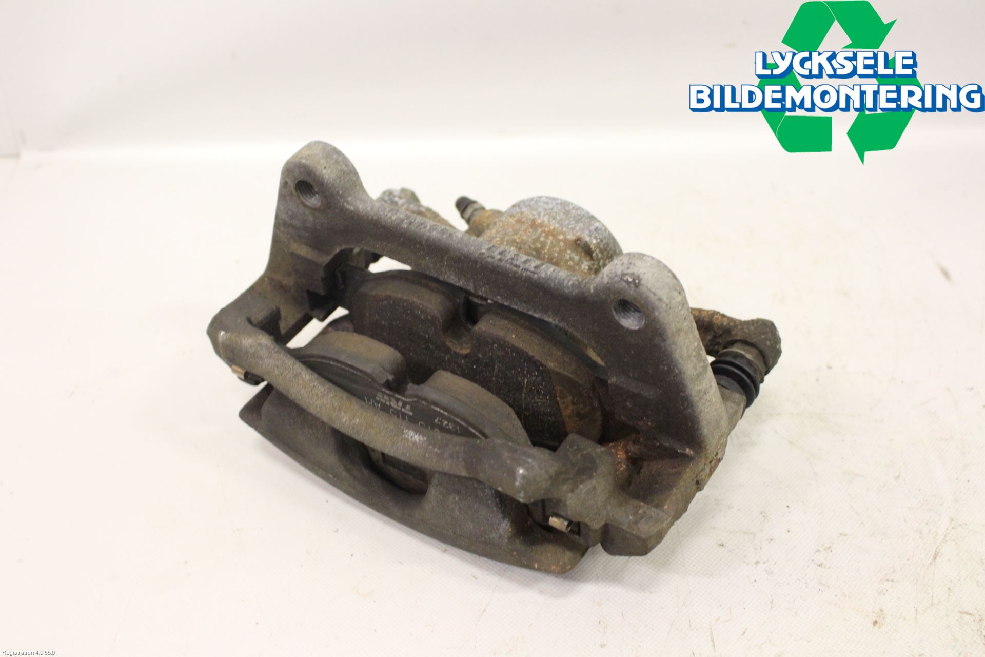 Volkswagen VW PASSAT 15-19 Bromsok Fram Vänster